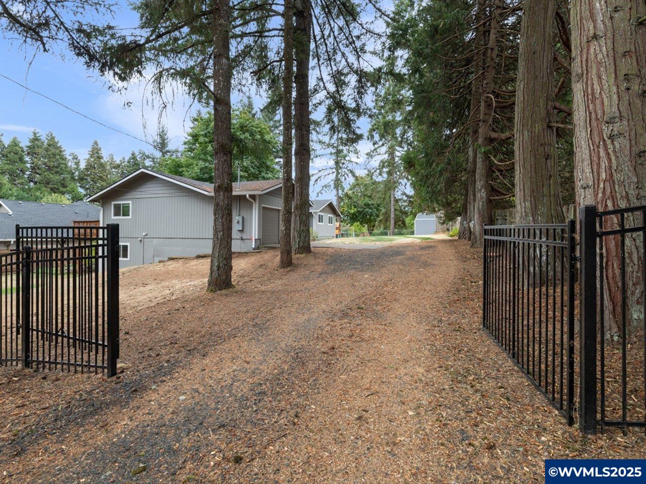 4266 Palestine Av NW