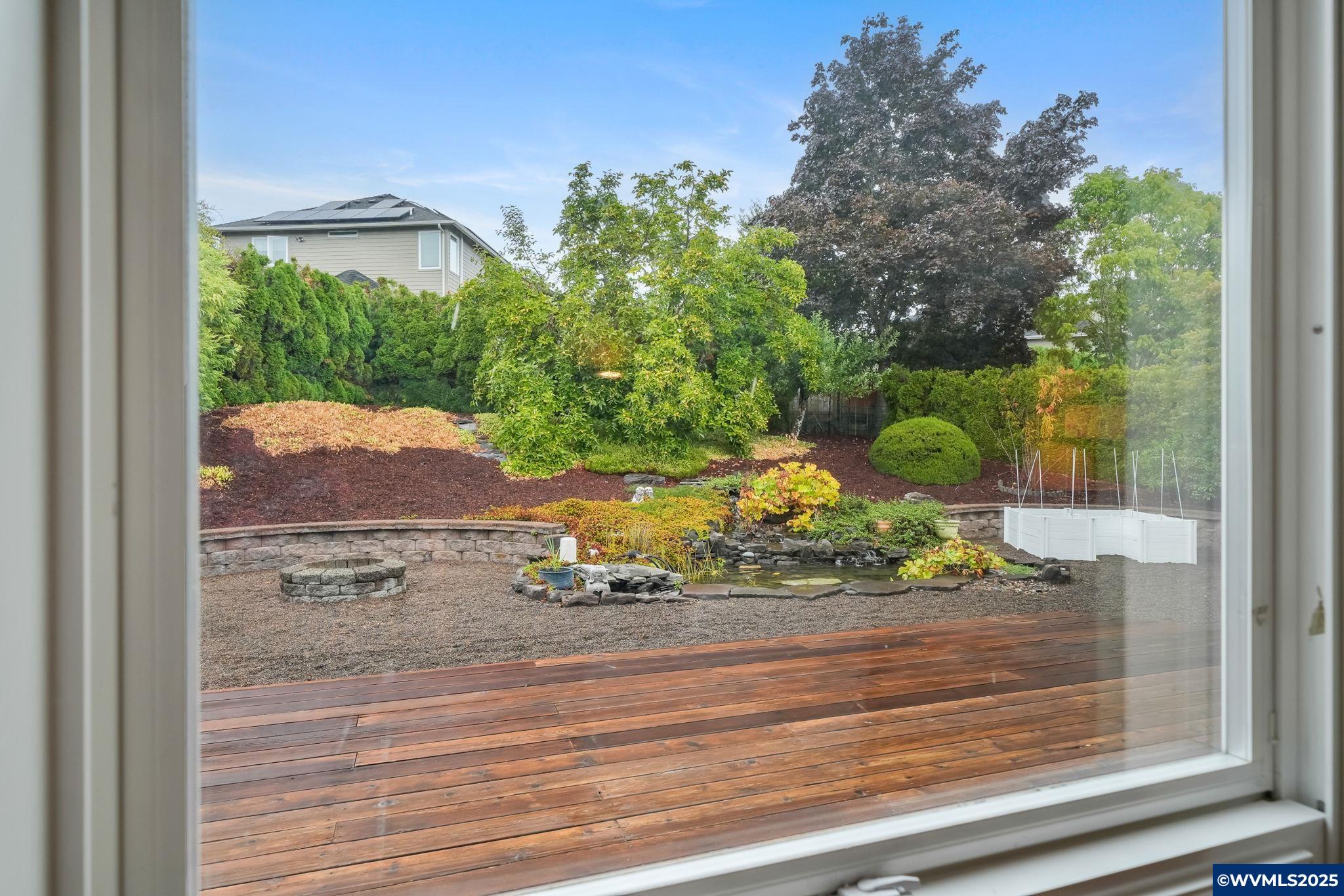 3269 NW Silktassel Dr