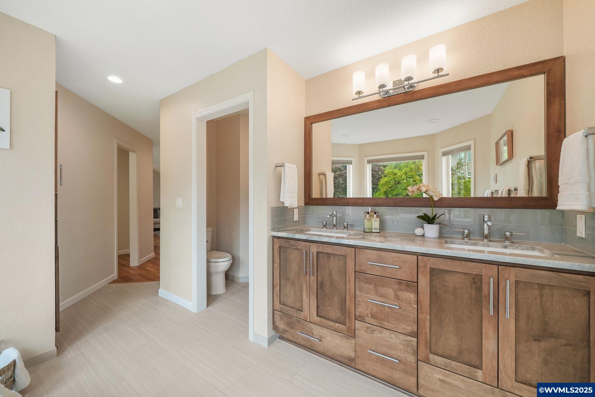 3269 NW Silktassel Dr