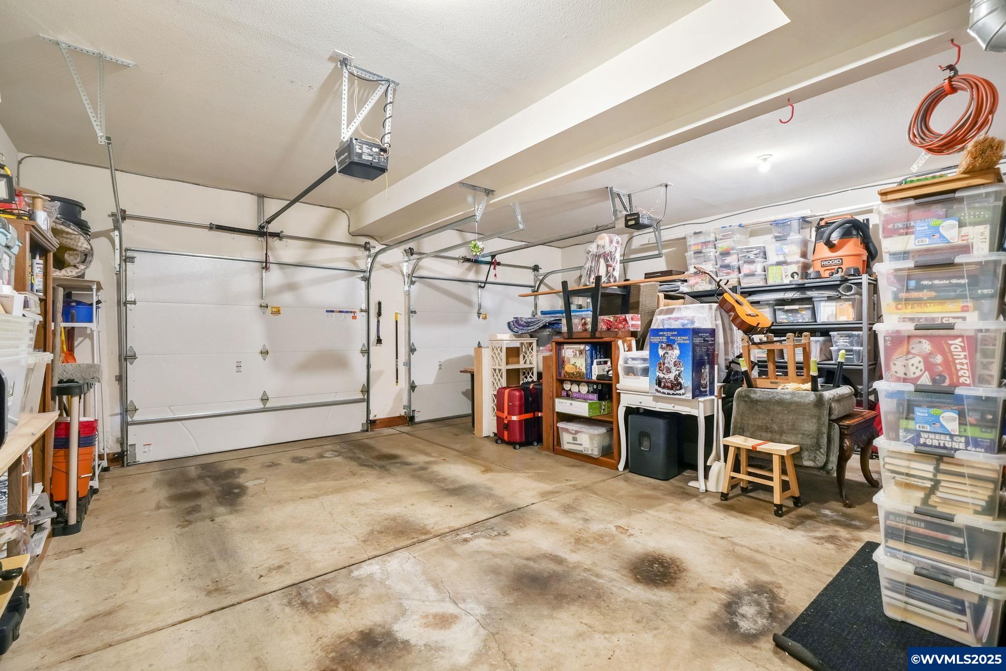 3269 NW Silktassel Dr