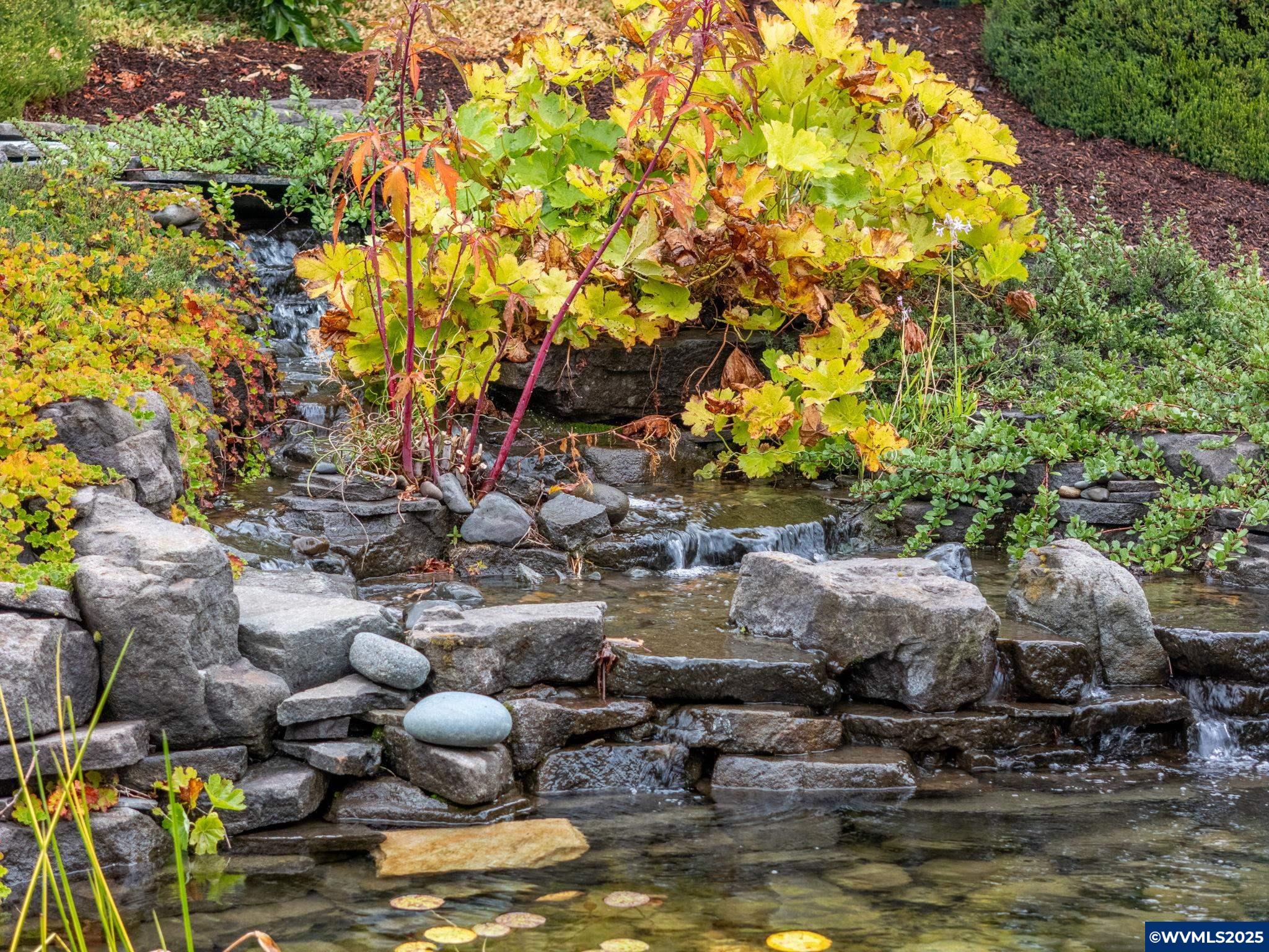 3269 NW Silktassel Dr