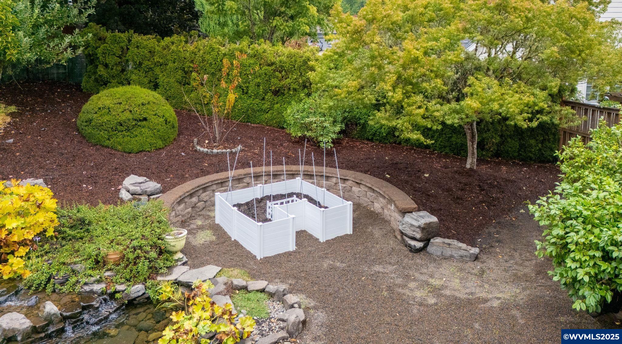 3269 NW Silktassel Dr