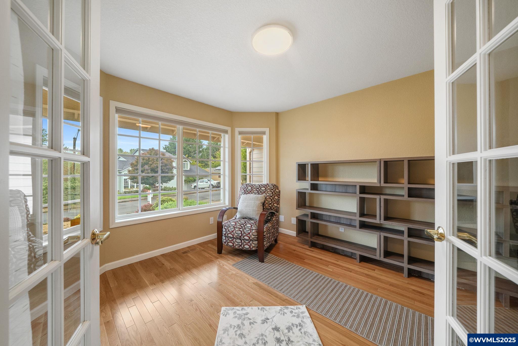 3269 NW Silktassel Dr