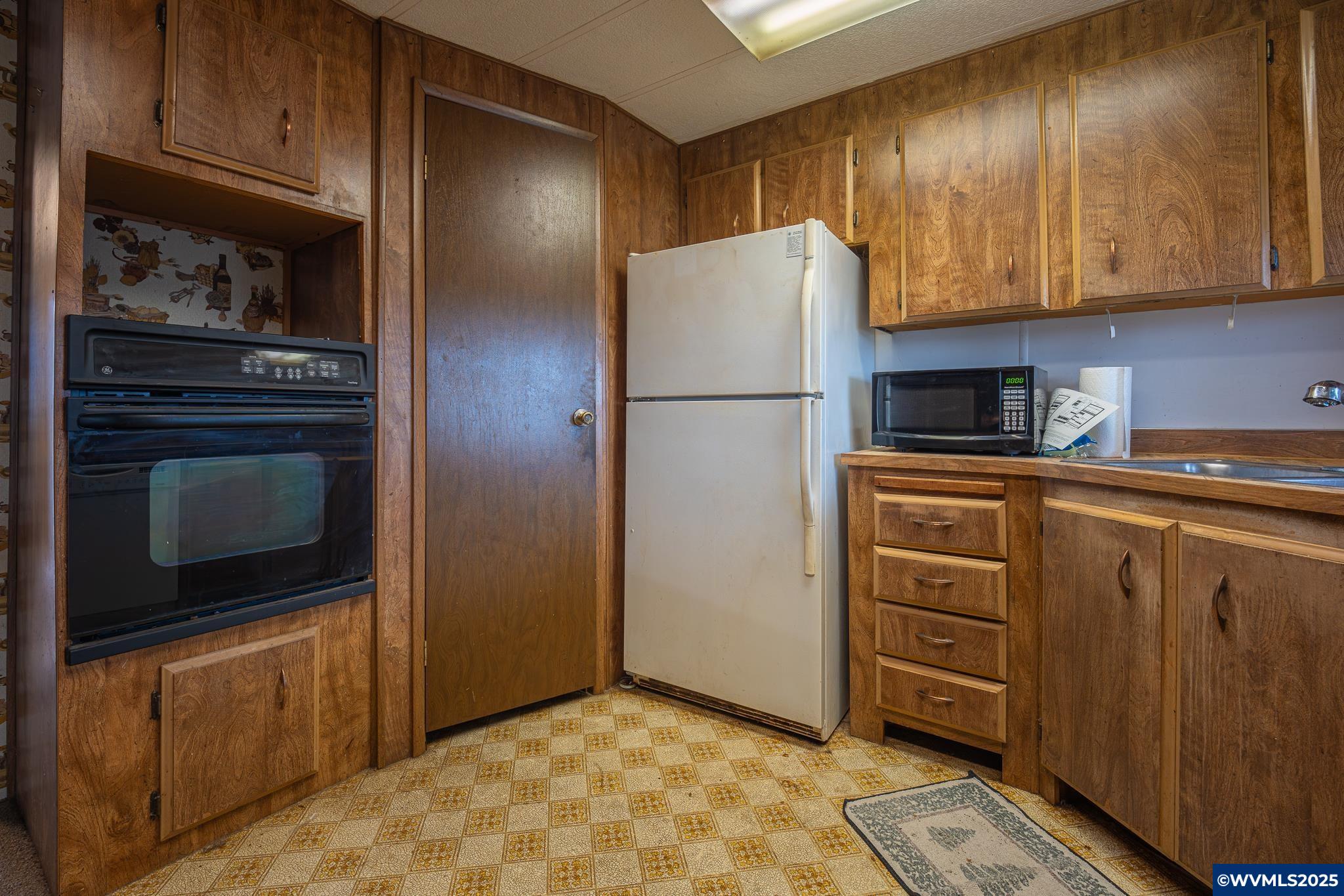 3393 Snow Peak Pl, Lebanon, OR, 97355