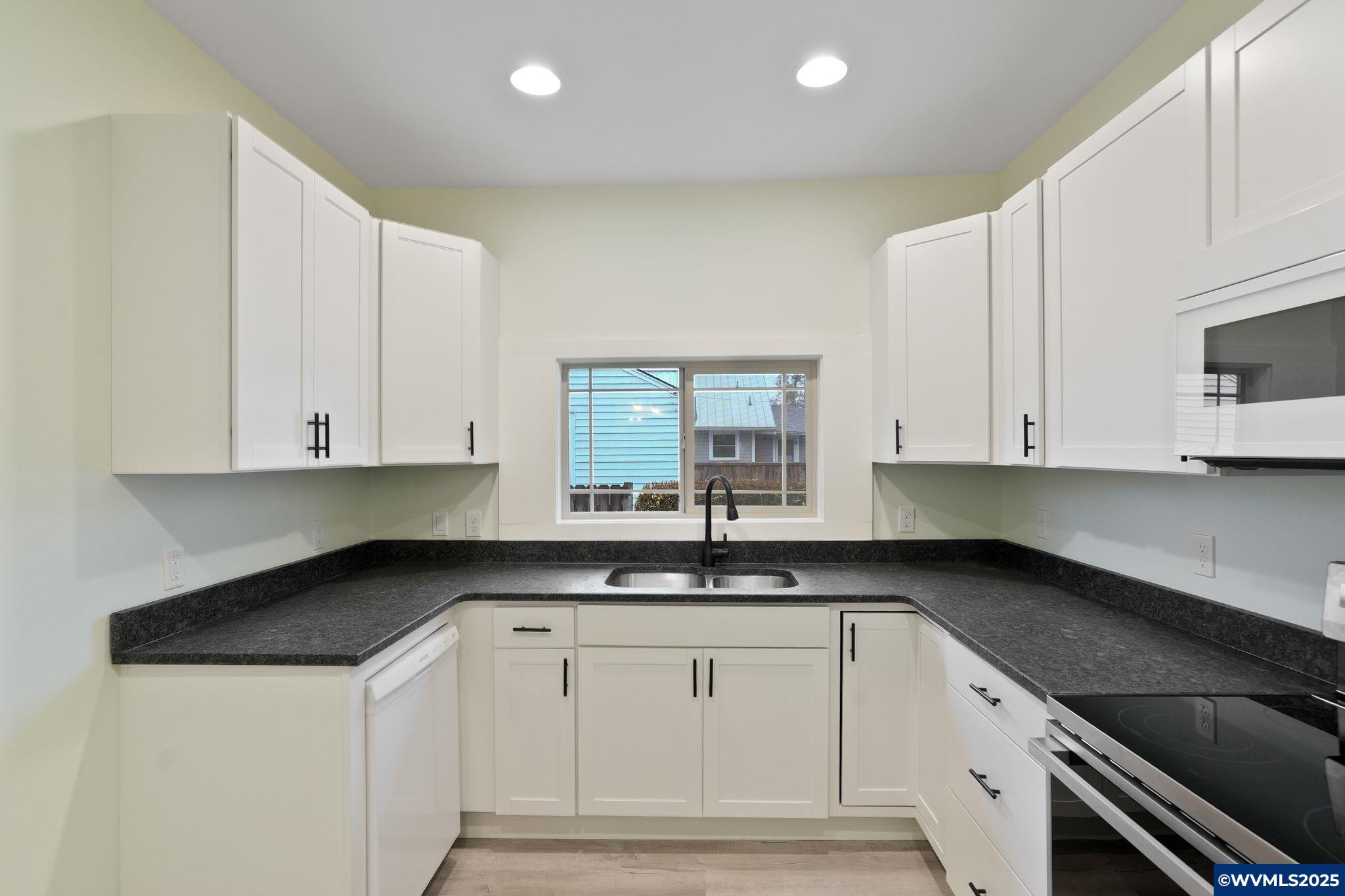 715 SE 19th St, Salem, OR, 97301
