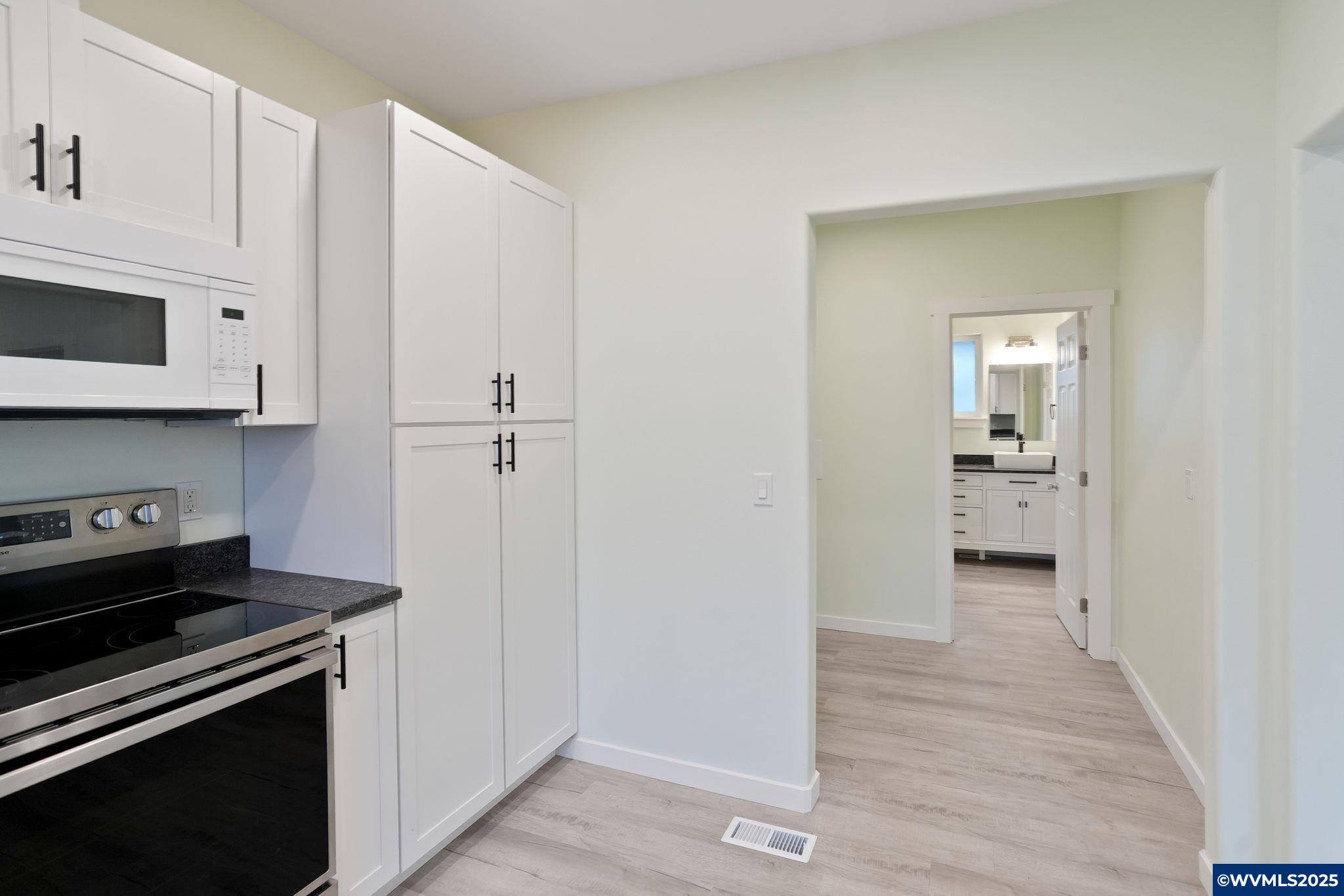 715 SE 19th St, Salem, OR, 97301
