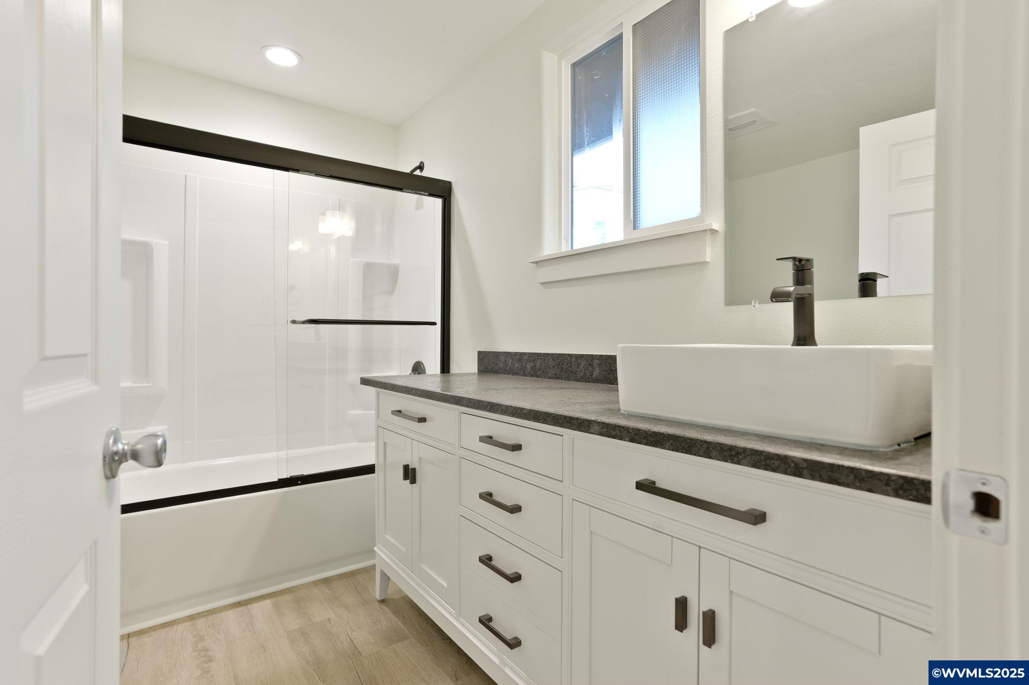715 SE 19th St, Salem, OR, 97301