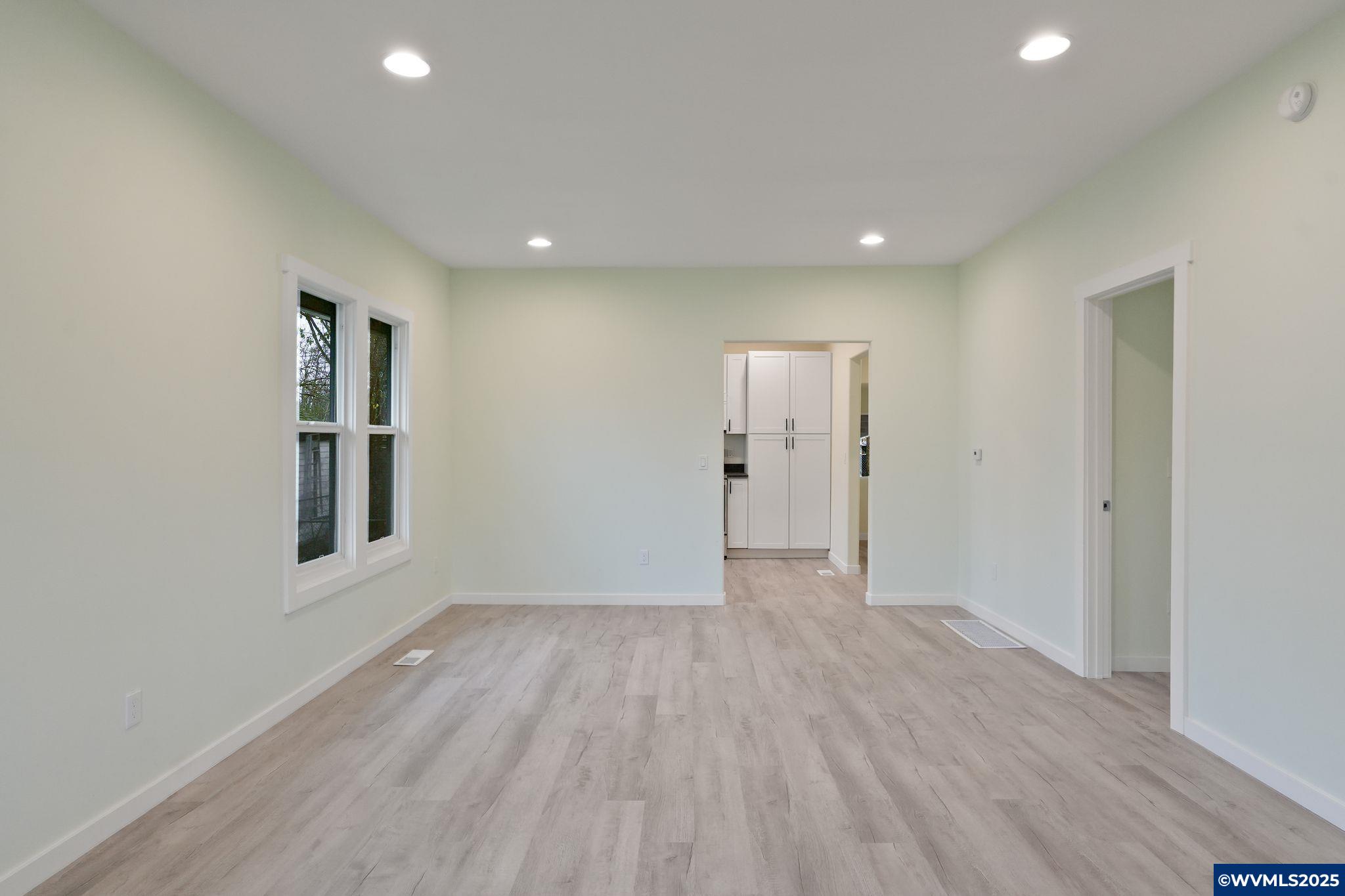 715 SE 19th St, Salem, OR, 97301