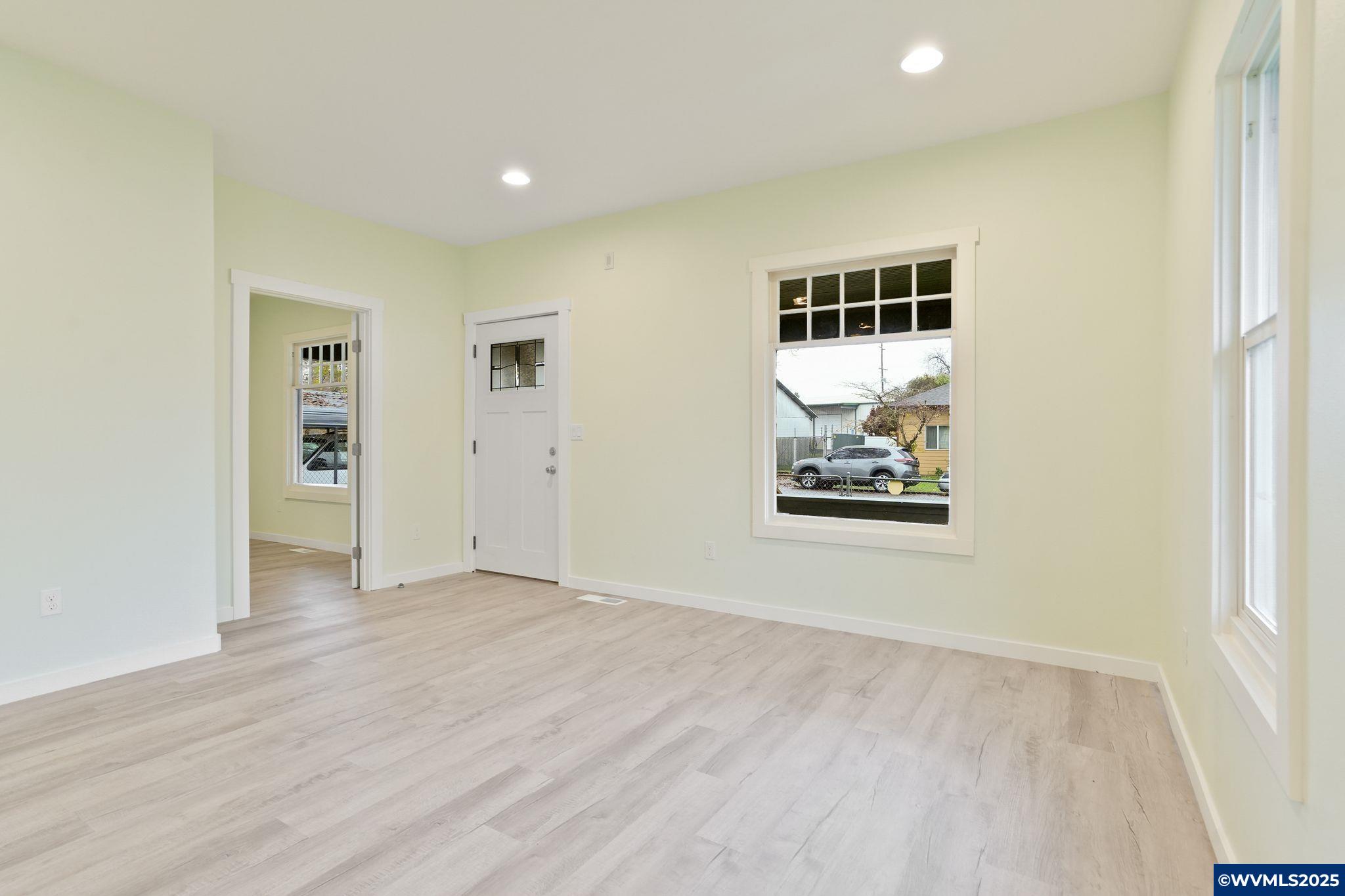 715 SE 19th St, Salem, OR, 97301