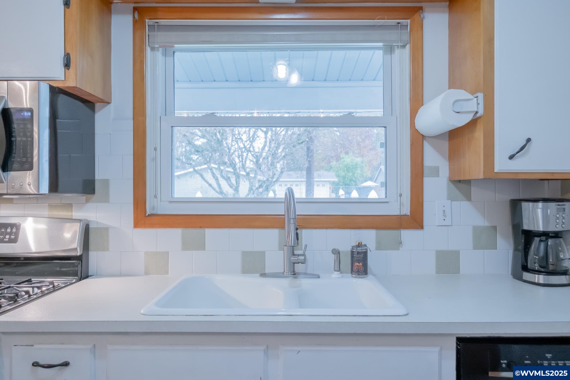 708 W High St, Stayton, OR, 97383