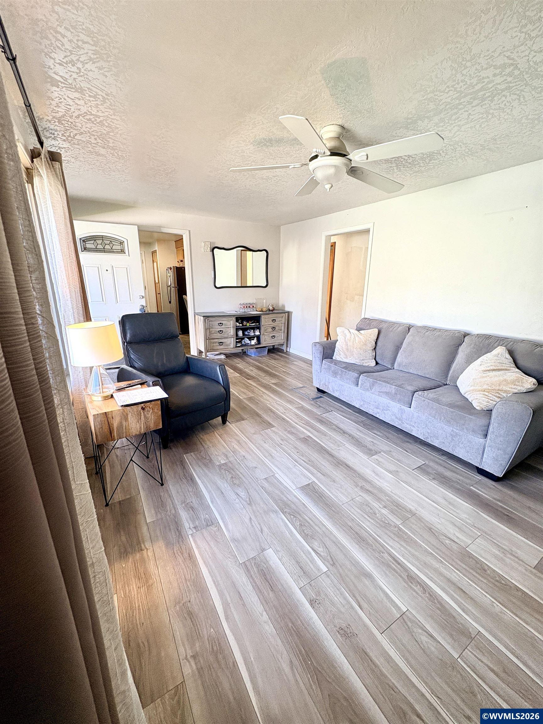 708 W High St, Stayton, OR, 97383