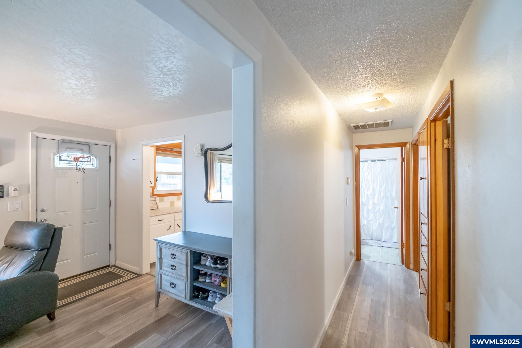 708 W High St, Stayton, OR, 97383