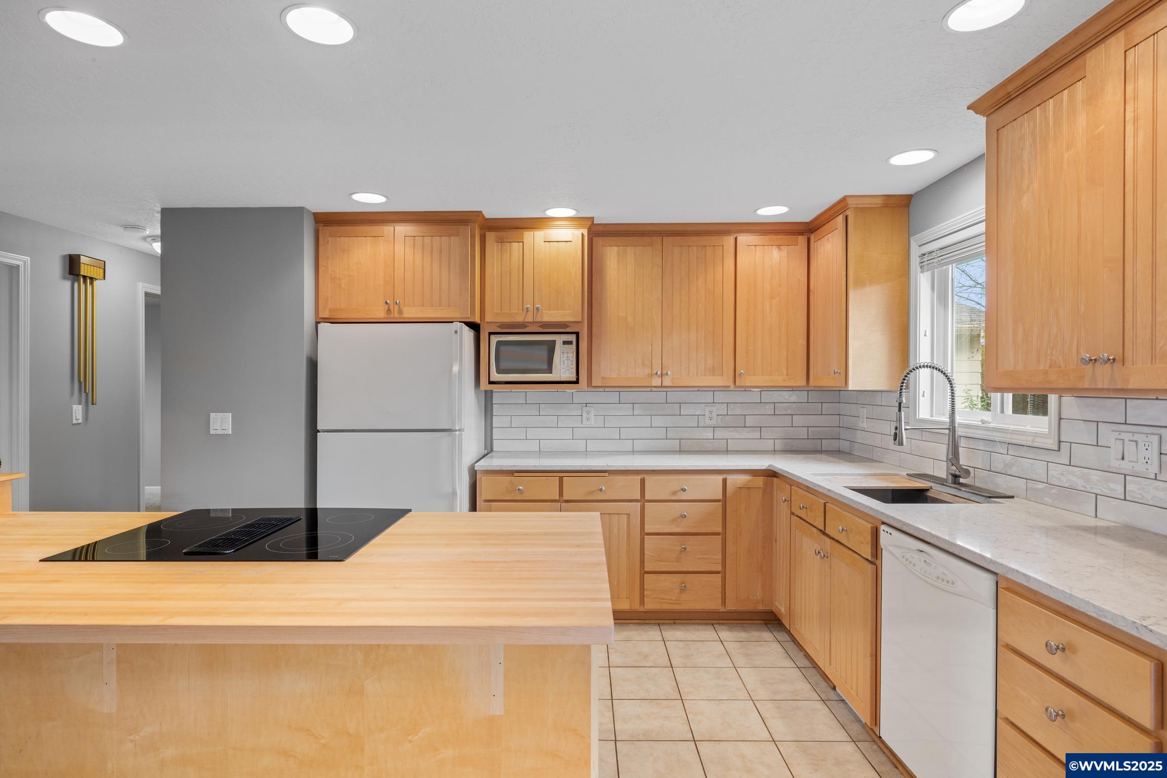 1538 Umpqua Rd, Woodburn, OR, 97071