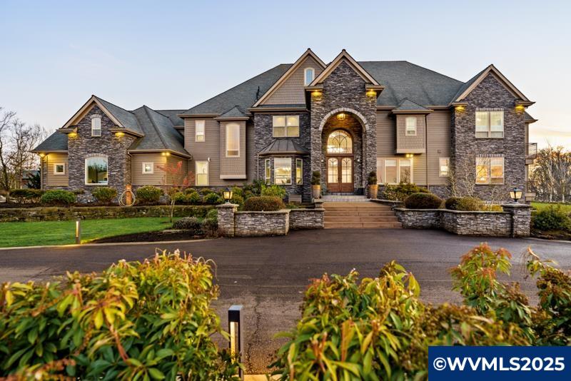 2882 Oak Grove Dr NW