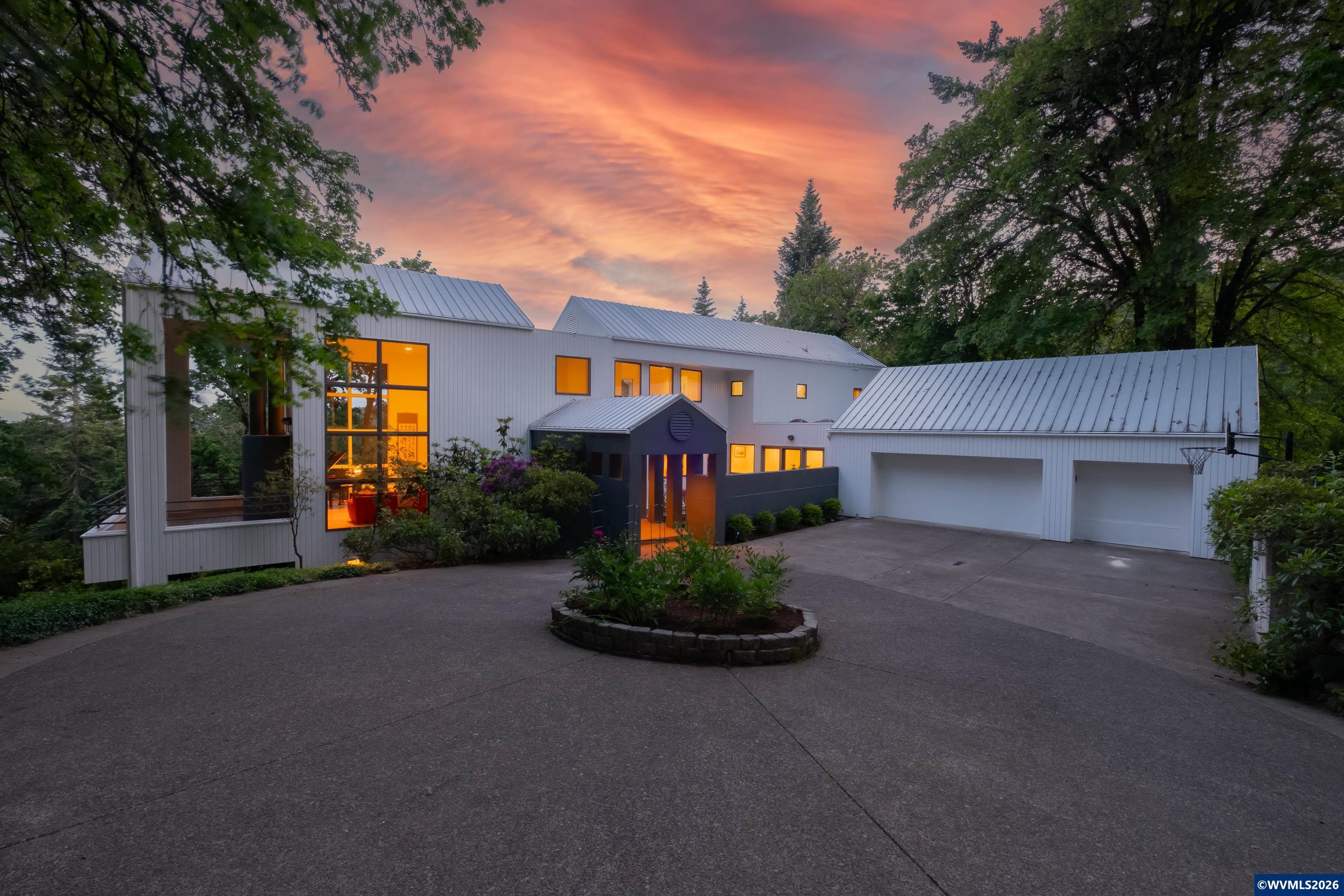 2790 NW Sulphur Springs Rd