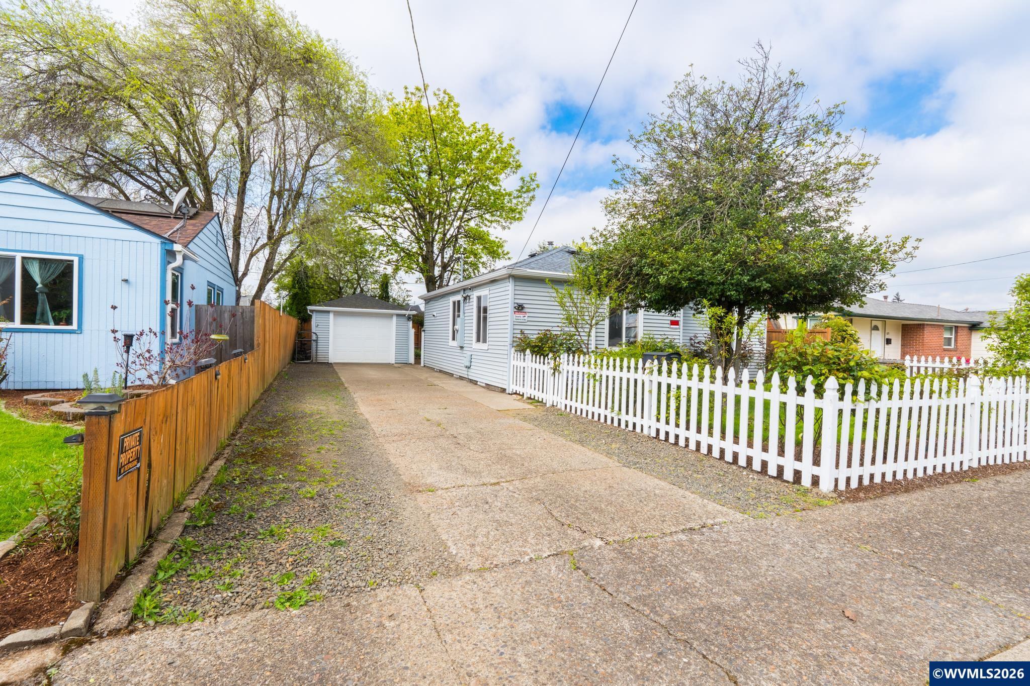 3828 NE Auburn Rd, Salem, OR, 97301