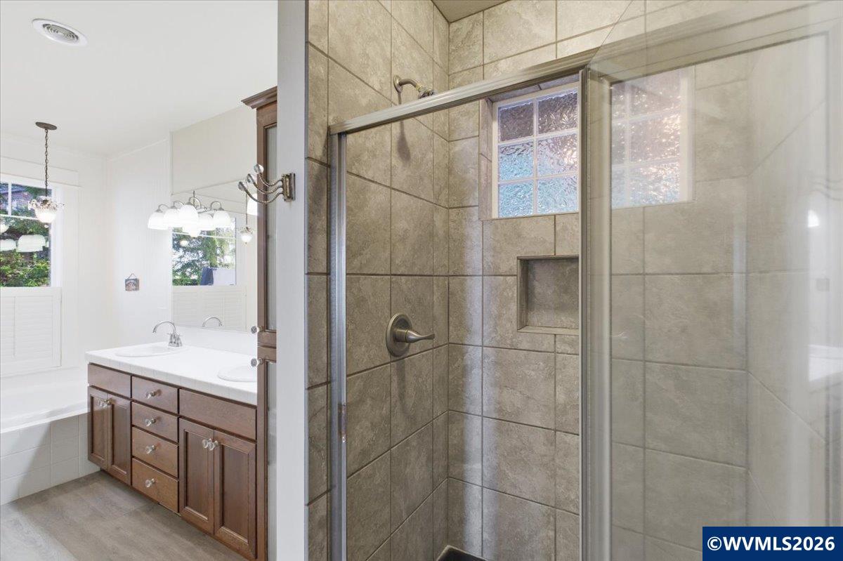 2095 NE East Devils Lake Rd, Otis, OR, 97368
