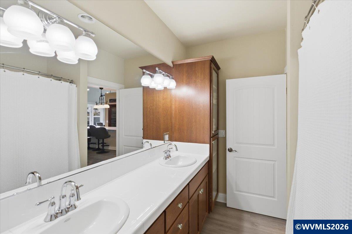 2095 NE East Devils Lake Rd, Otis, OR, 97368