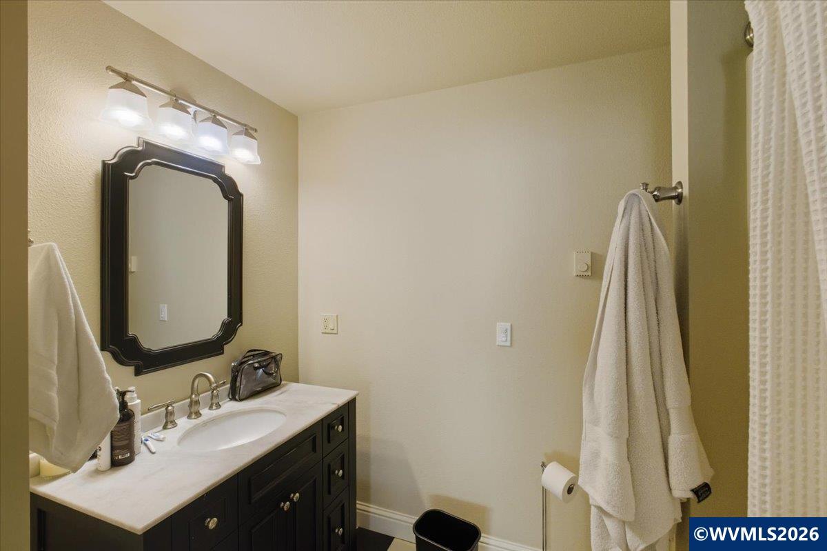 2095 NE East Devils Lake Rd, Otis, OR, 97368
