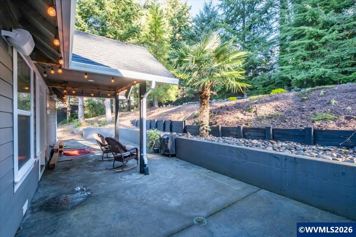 2095 NE East Devils Lake Rd, Otis, OR, 97368