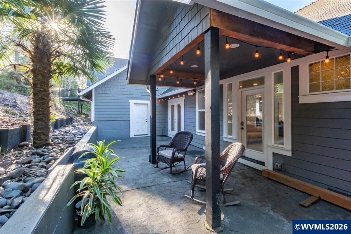 2095 NE East Devils Lake Rd, Otis, OR, 97368