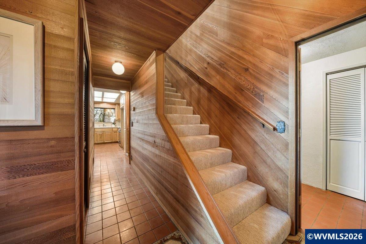 5000 NW Crescent Valley Dr