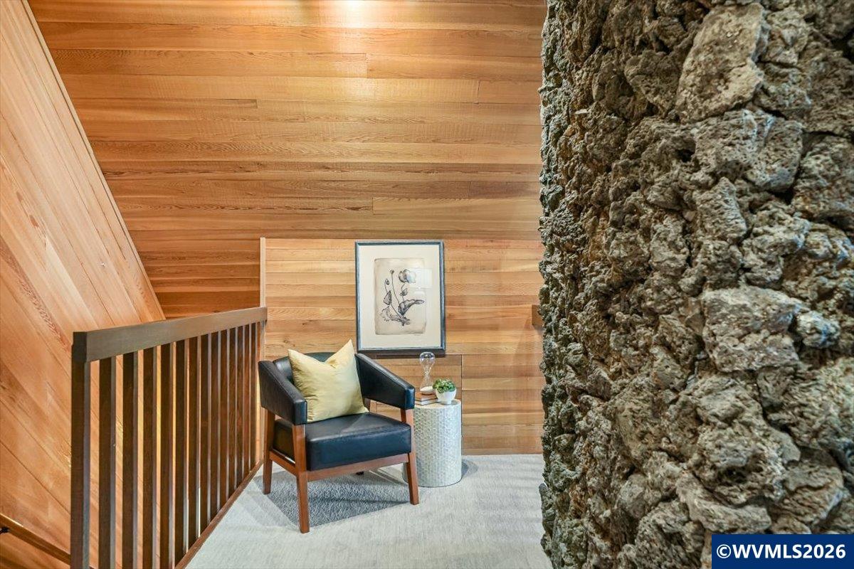 5000 NW Crescent Valley Dr