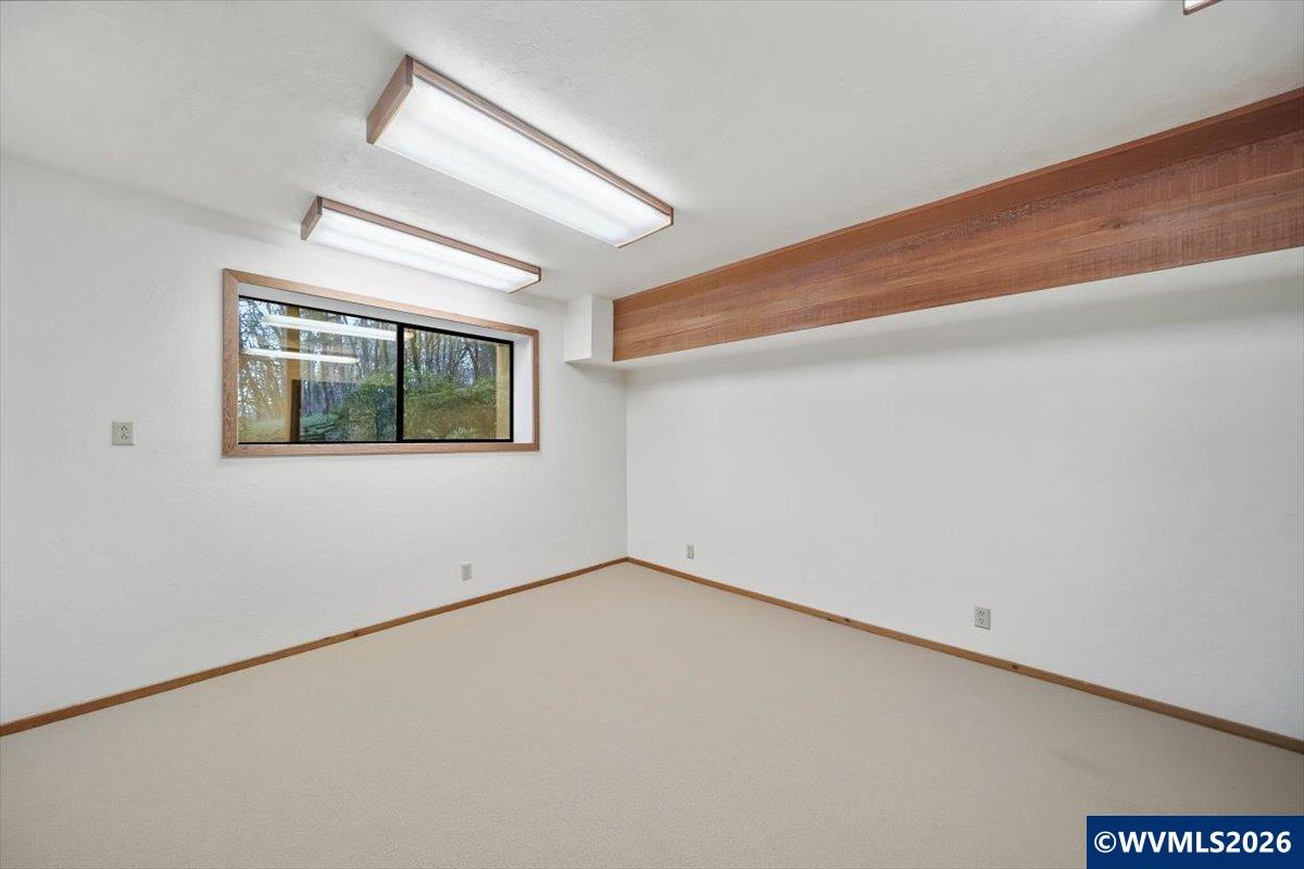 5000 NW Crescent Valley Dr