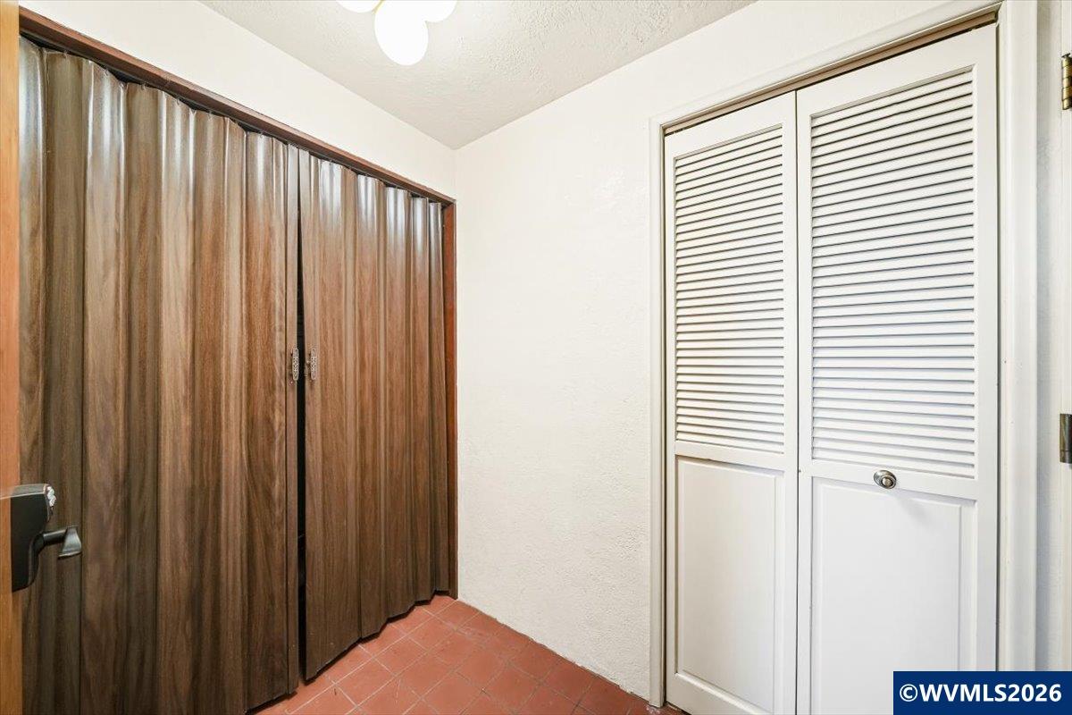 5000 NW Crescent Valley Dr