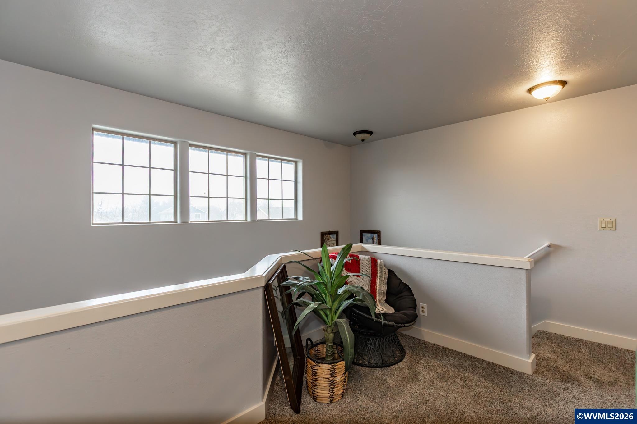 238 W Jadon Dr, Lebanon, OR, 97355