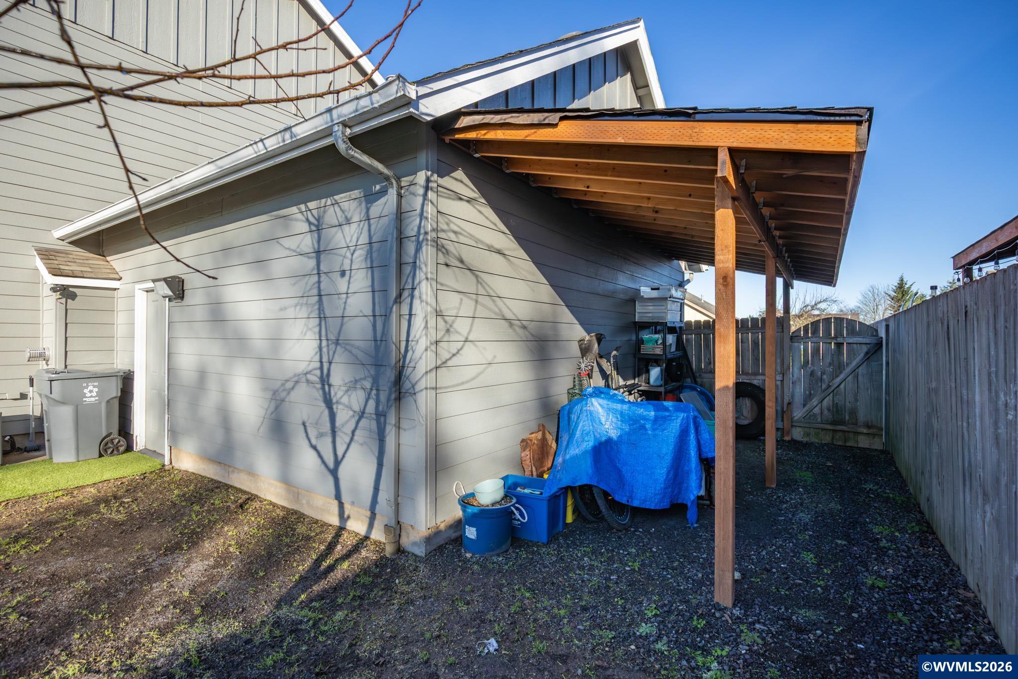 238 W Jadon Dr, Lebanon, OR, 97355