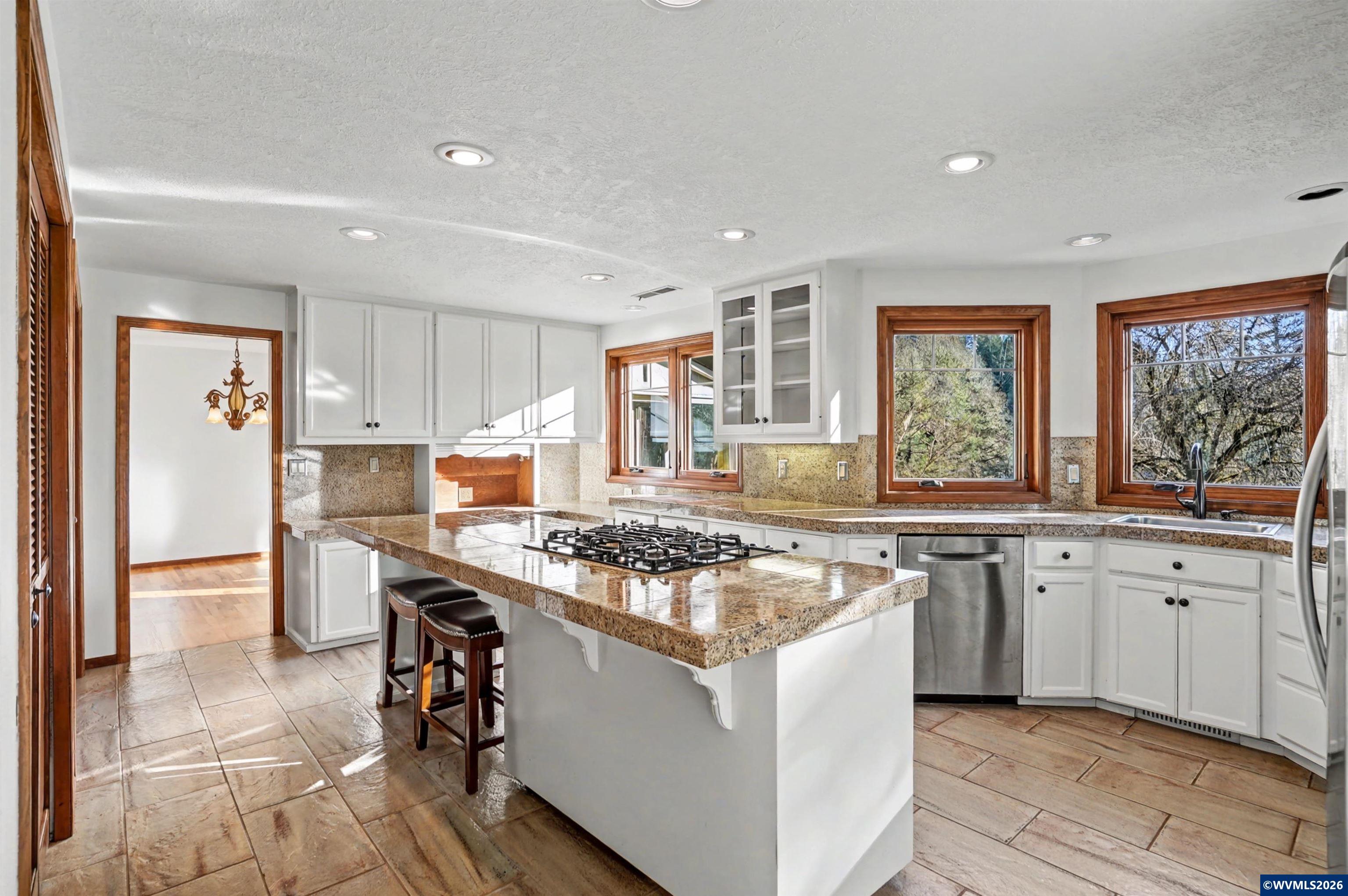 1755 NW Lewisburg Av, Corvallis, OR, 97330