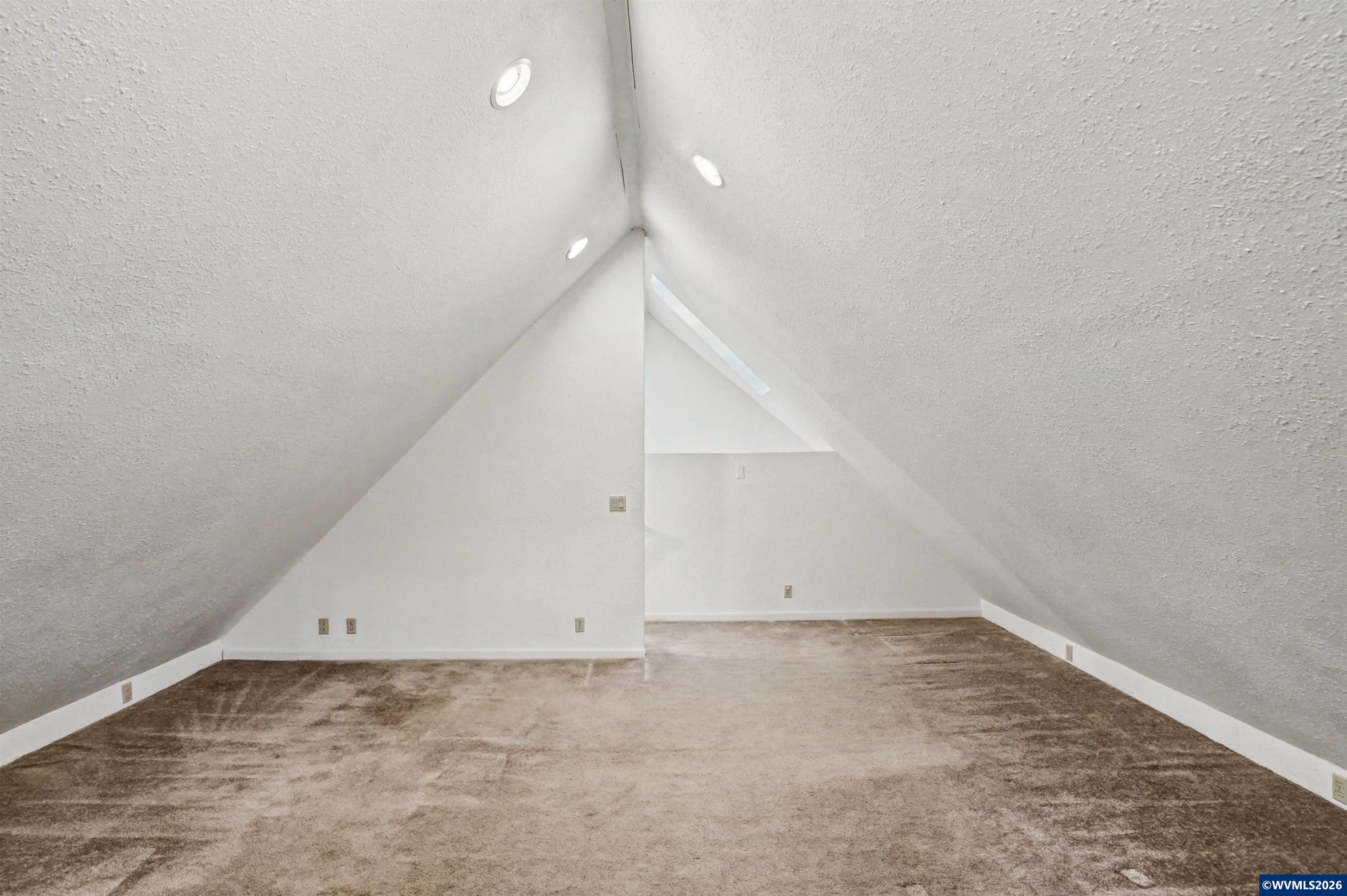 1755 NW Lewisburg Av, Corvallis, OR, 97330