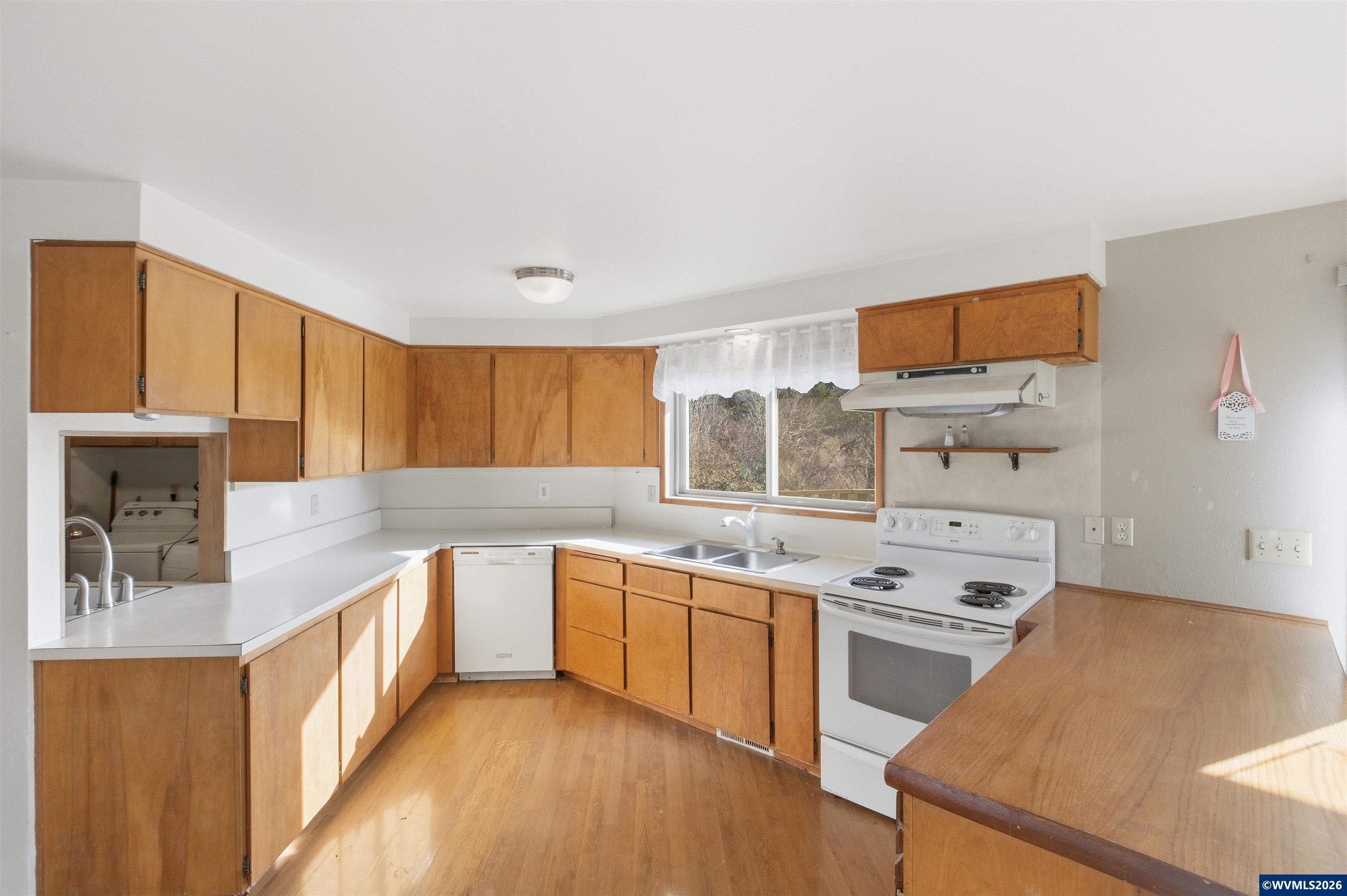 27914 Walkerwood Ln, Sweet Home, OR, 97386