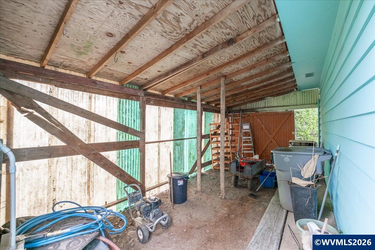 2517 NW Gibson Hill Rd