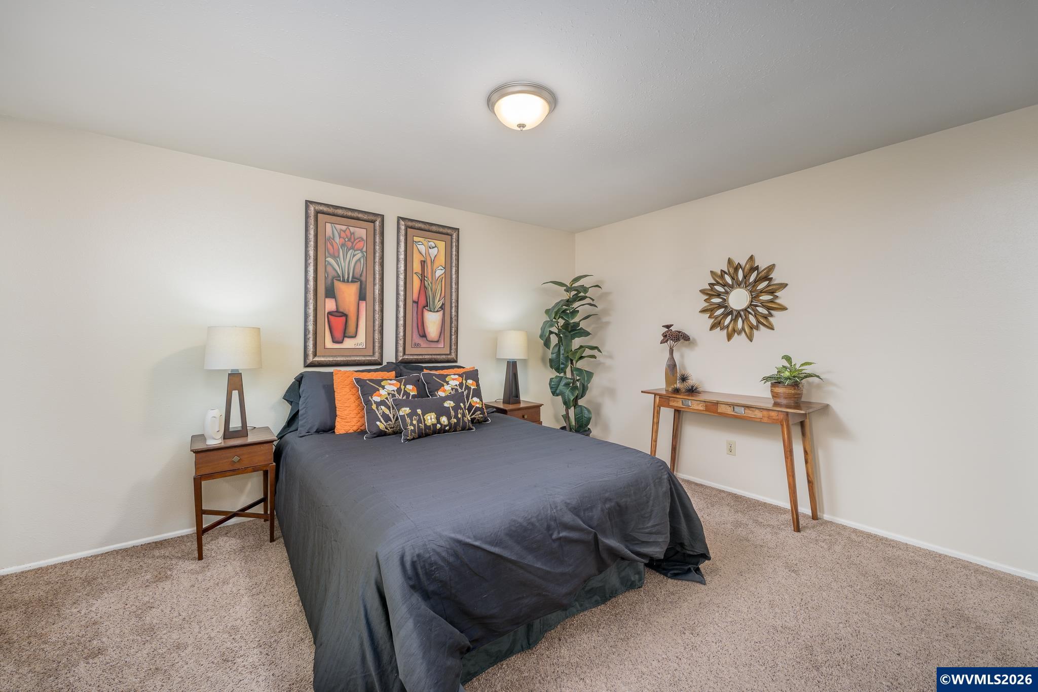 1466 NW 20th (1468) Pl