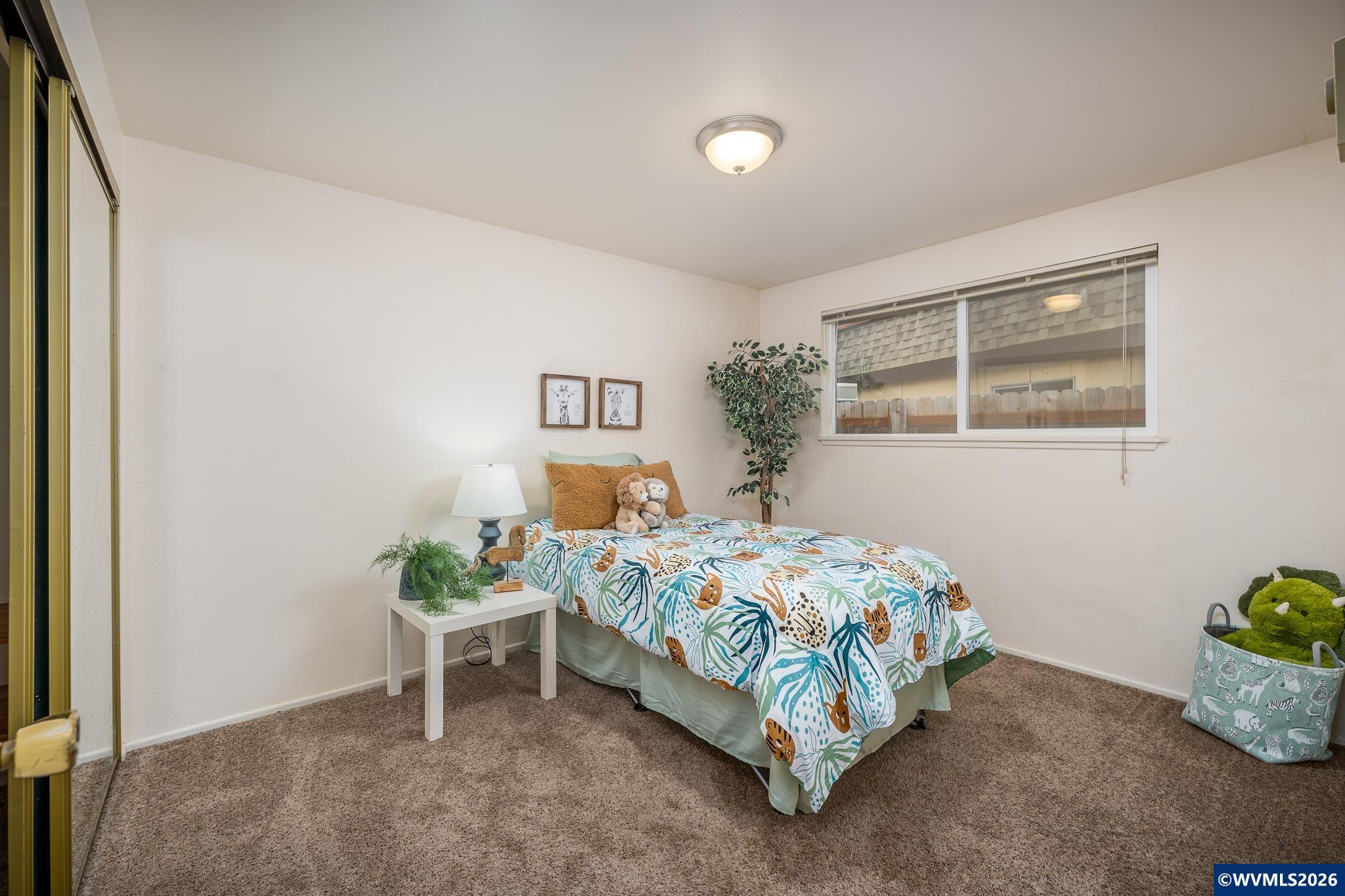 1466 NW 20th (1468) Pl