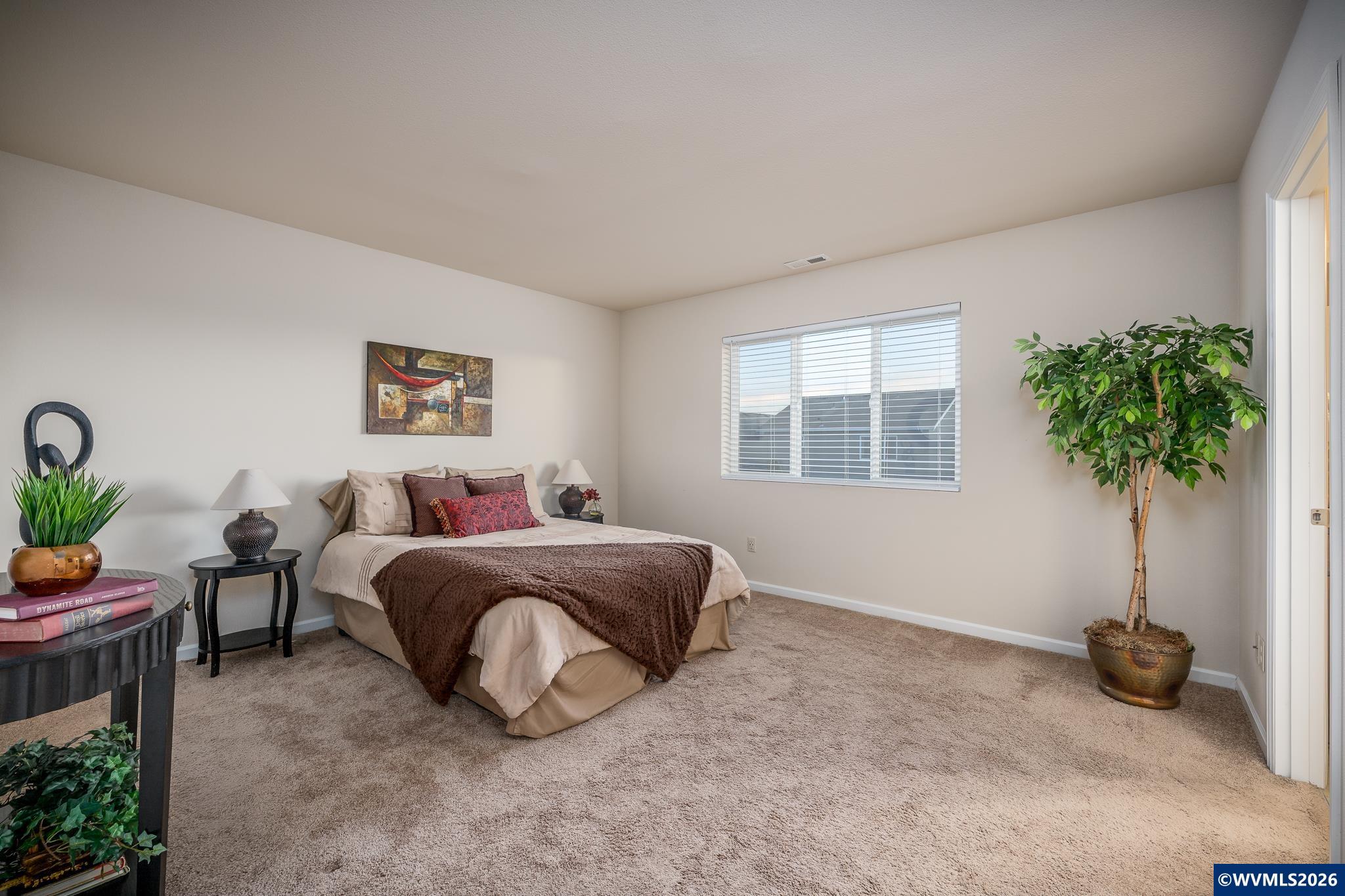 2976 Persimmon Wy NW