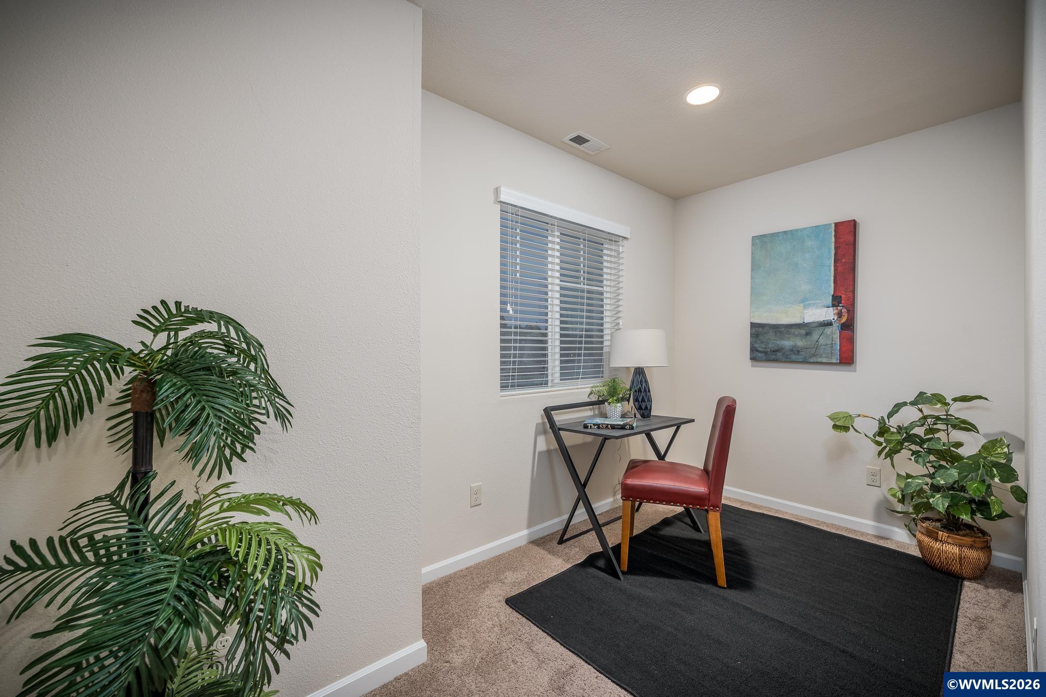 2976 Persimmon Wy NW