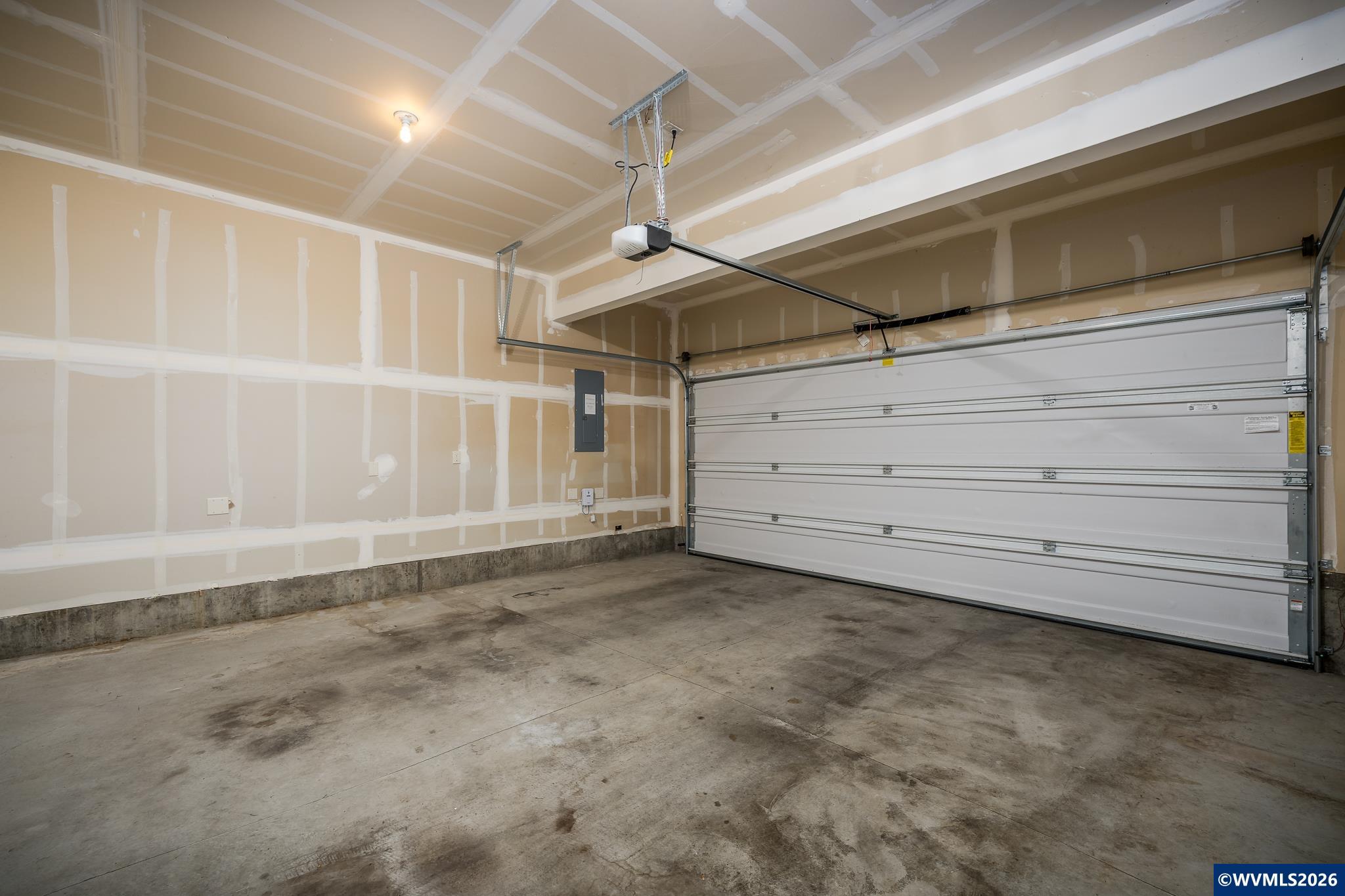 2976 Persimmon Wy NW