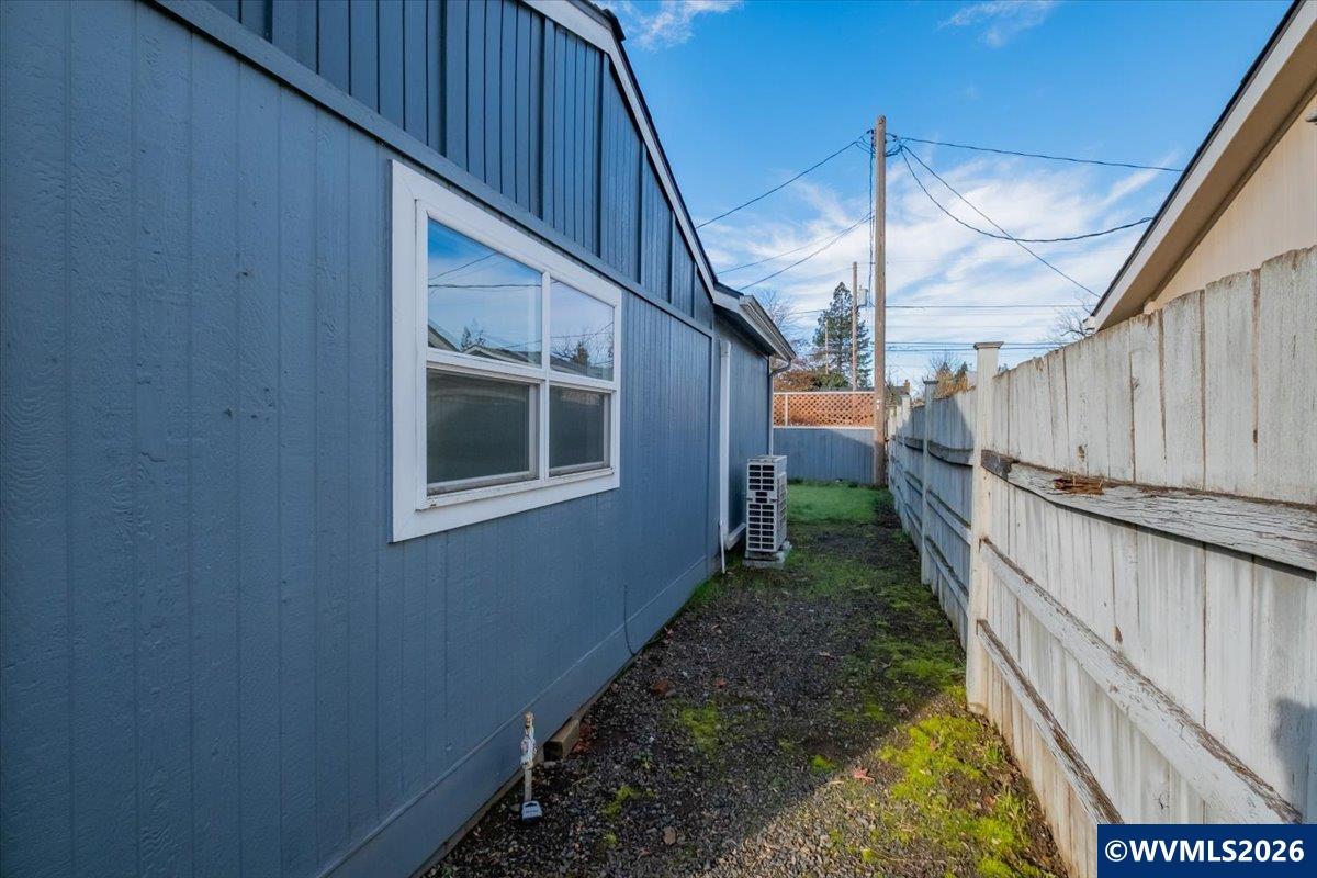 767 NE 18th St, Salem, OR, 97301