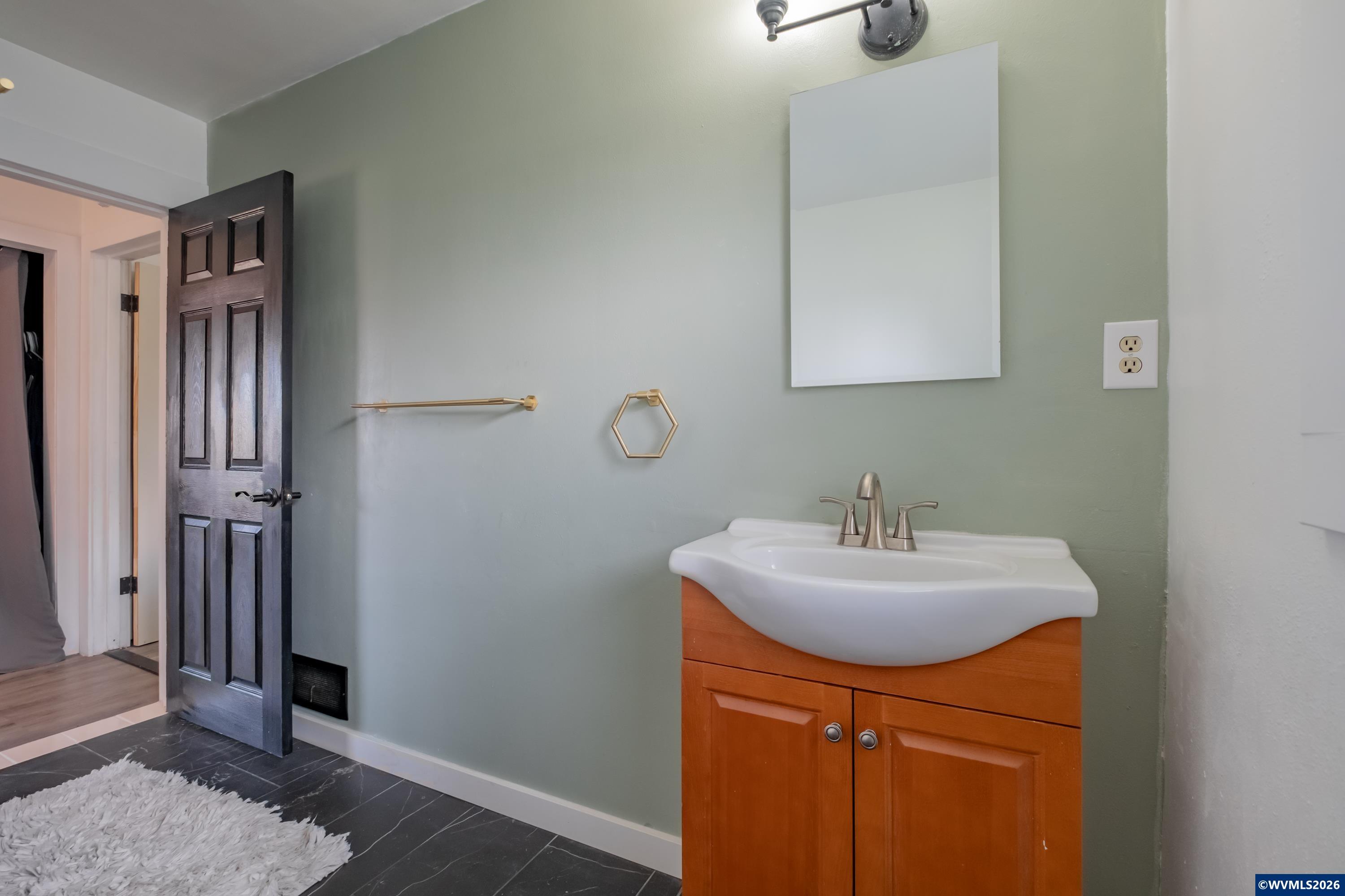 160 Tangent St, Lebanon, OR, 97355