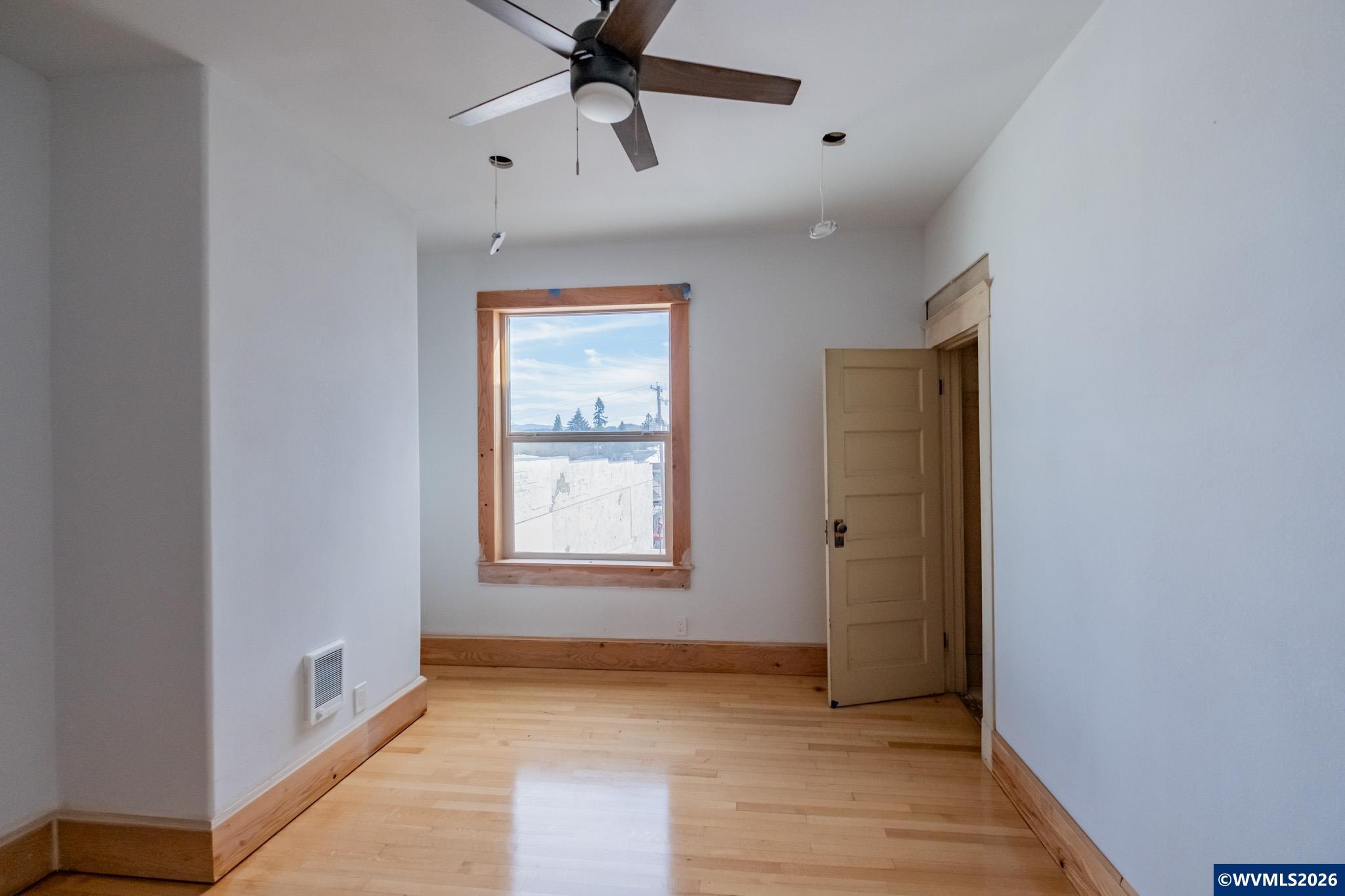 661 S Main St, Lebanon, OR, 97355