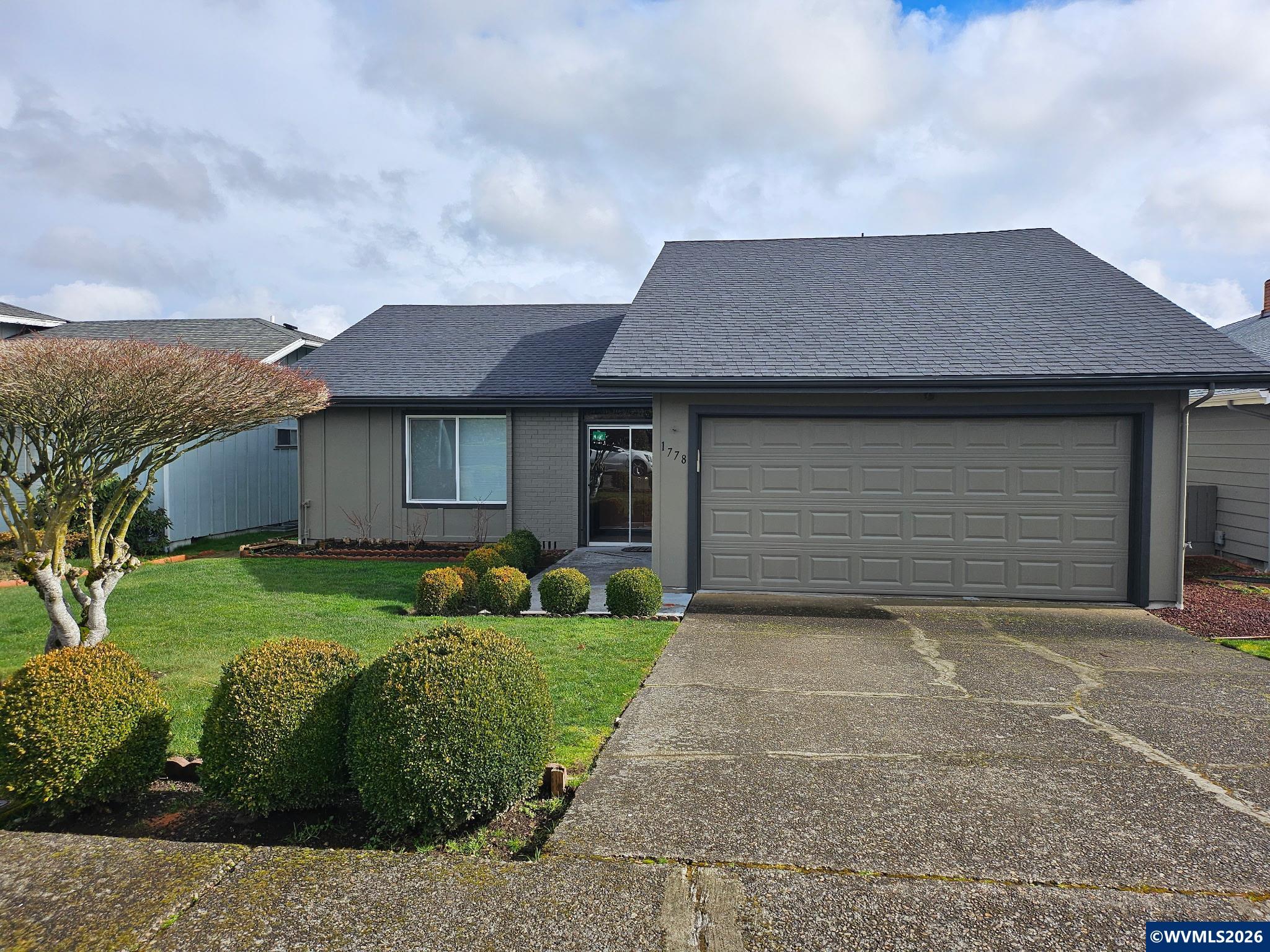 1383 Thompson Rd, Woodburn, OR, 97071