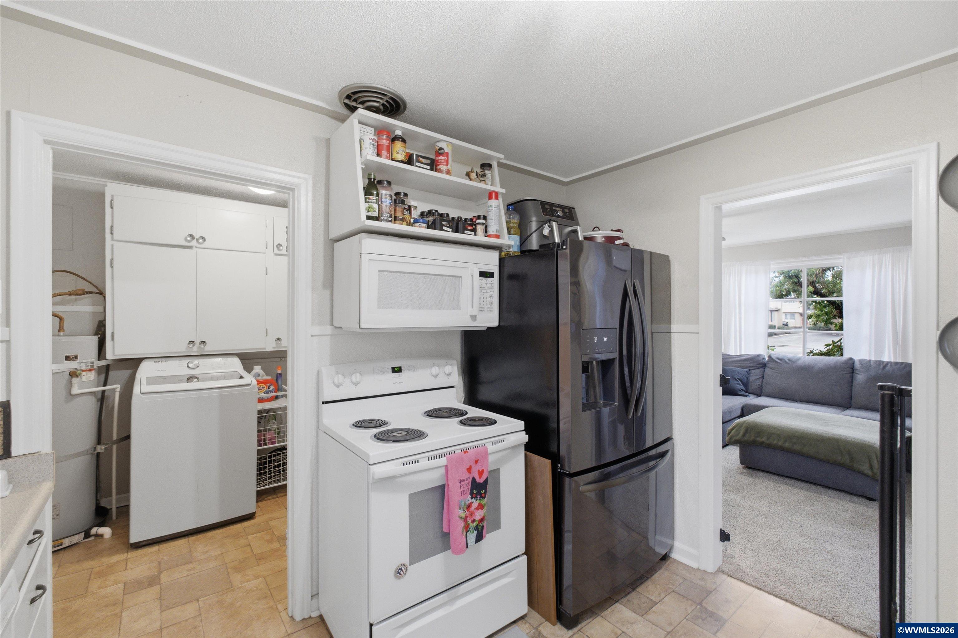 3090 NE D St, Salem, OR, 97301
