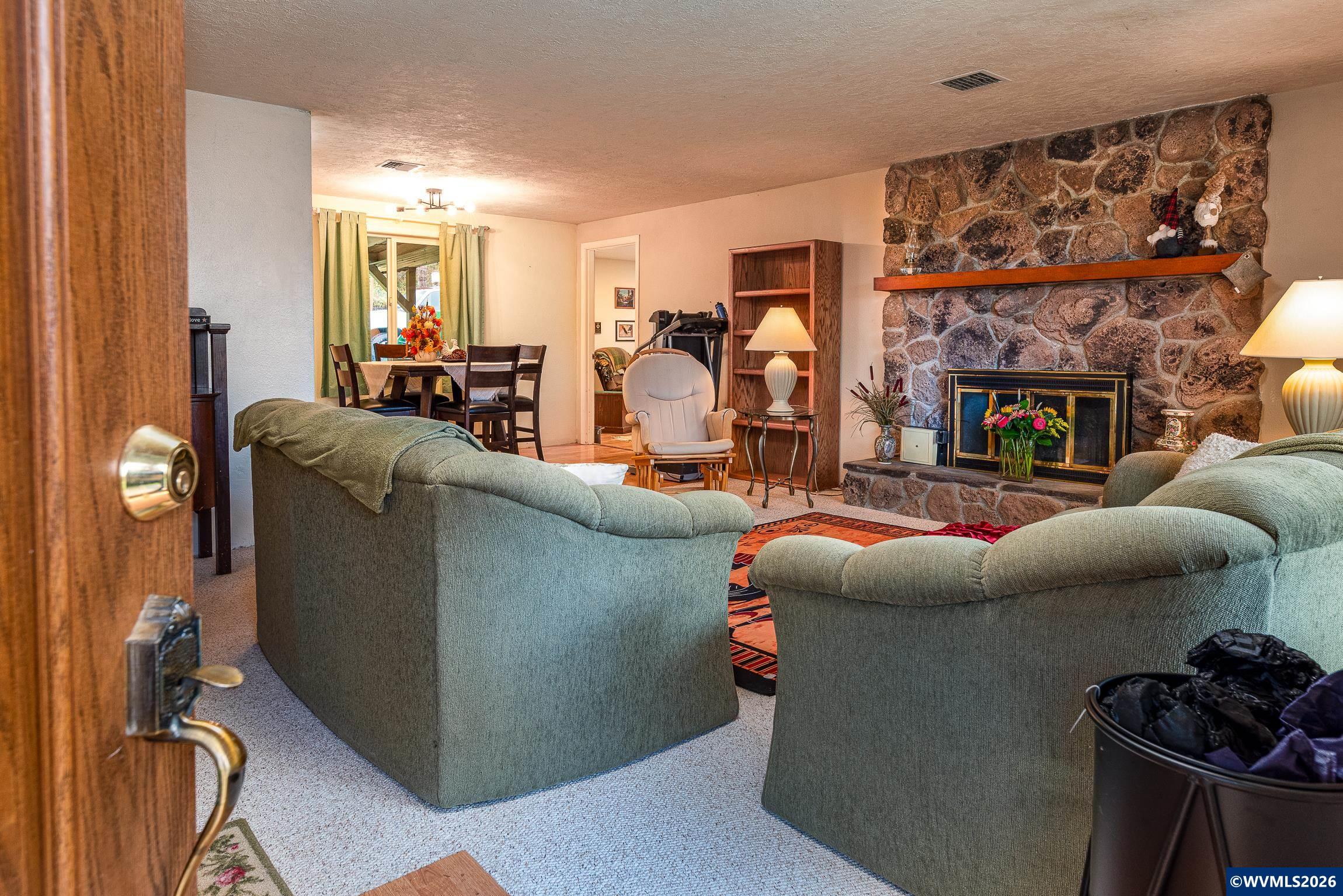 28383 Pleasant Valley Rd, Sweet Home, OR, 97386