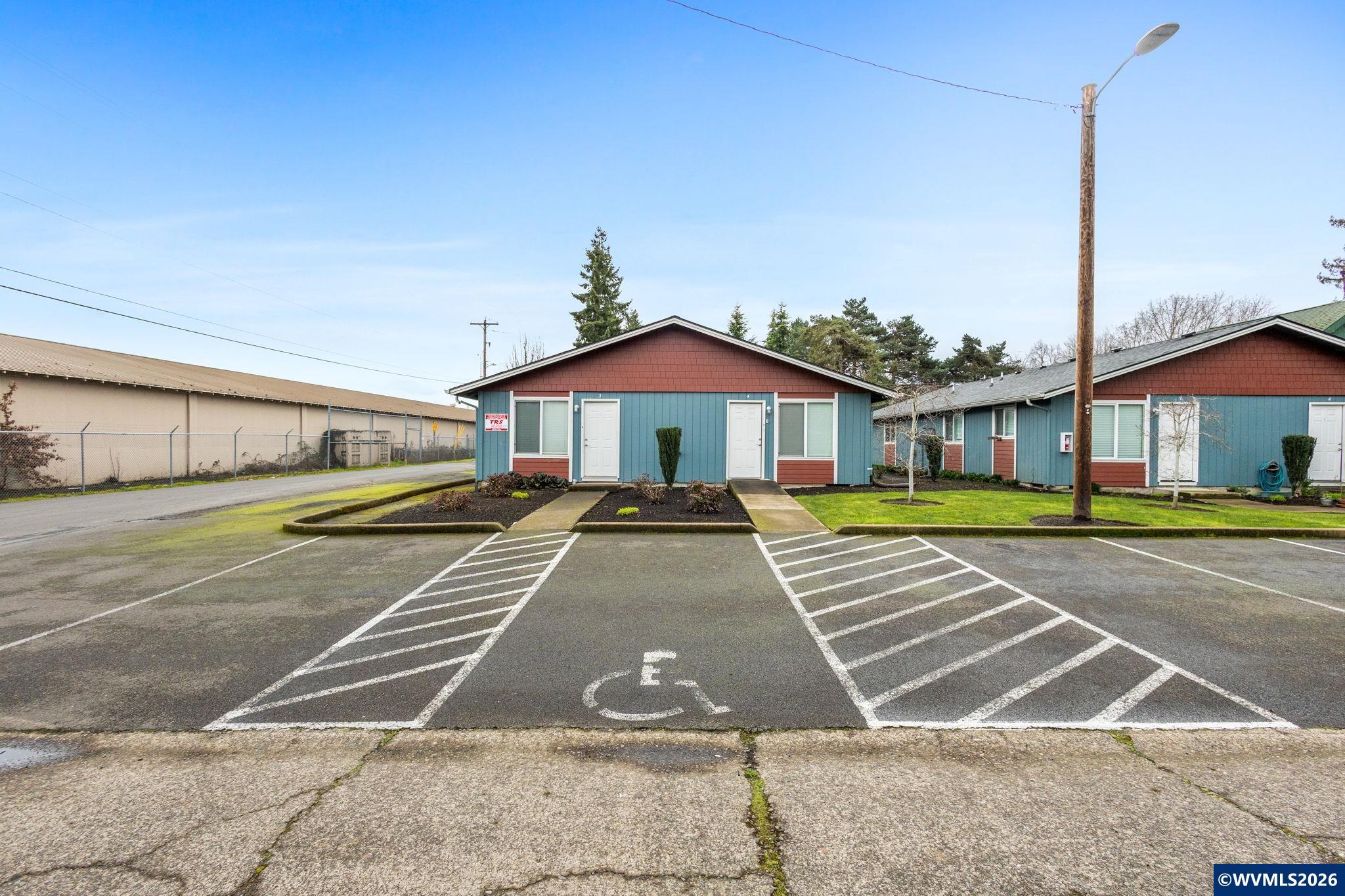 2585 & 2595 SE Lee St, Salem, OR, 97301