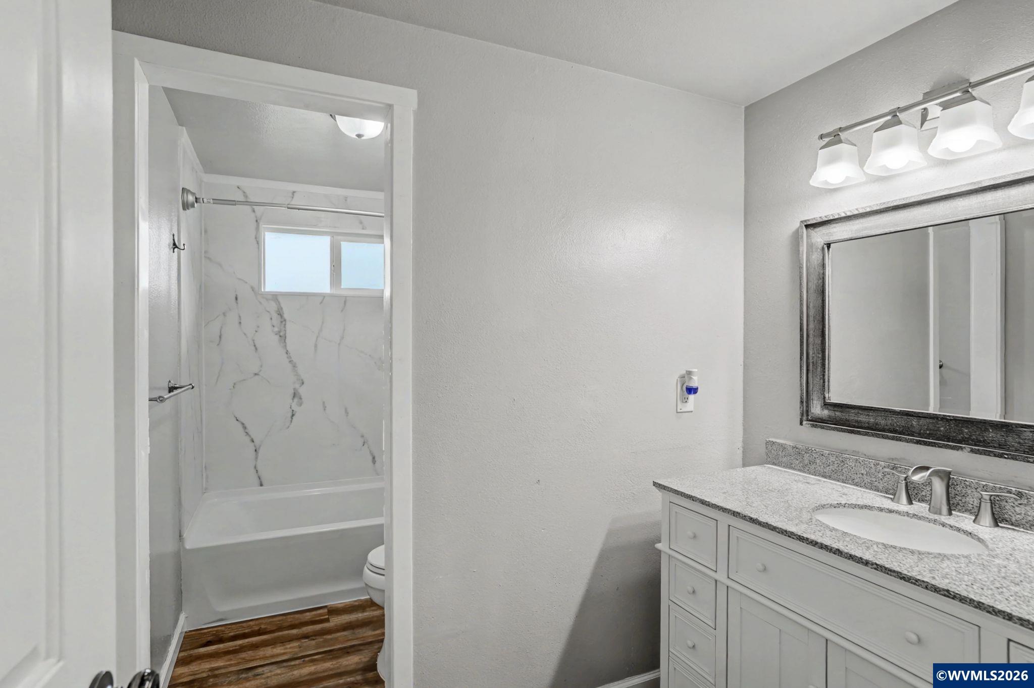 2120 Lafayette St SE