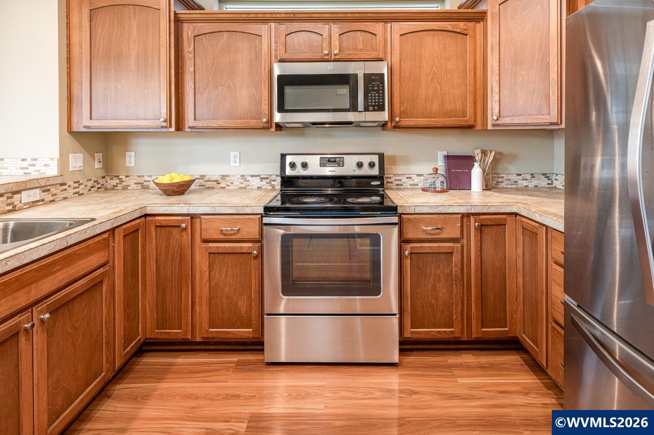 3060 SE Everglade St