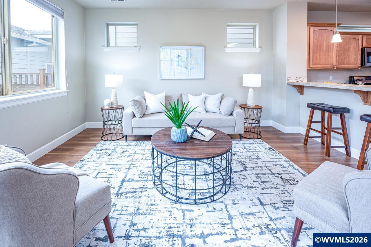 3060 SE Everglade St